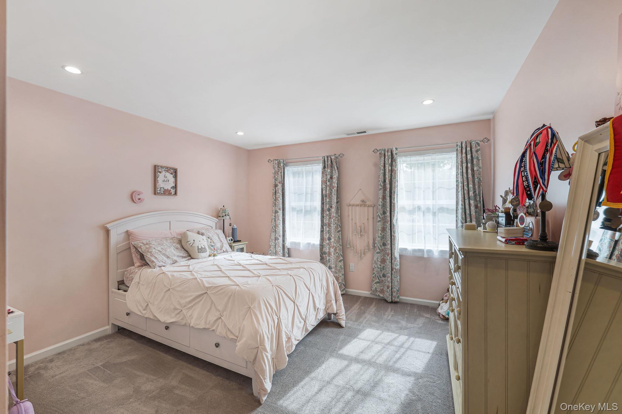 12 Grandview Terrace – For Sale photo 32