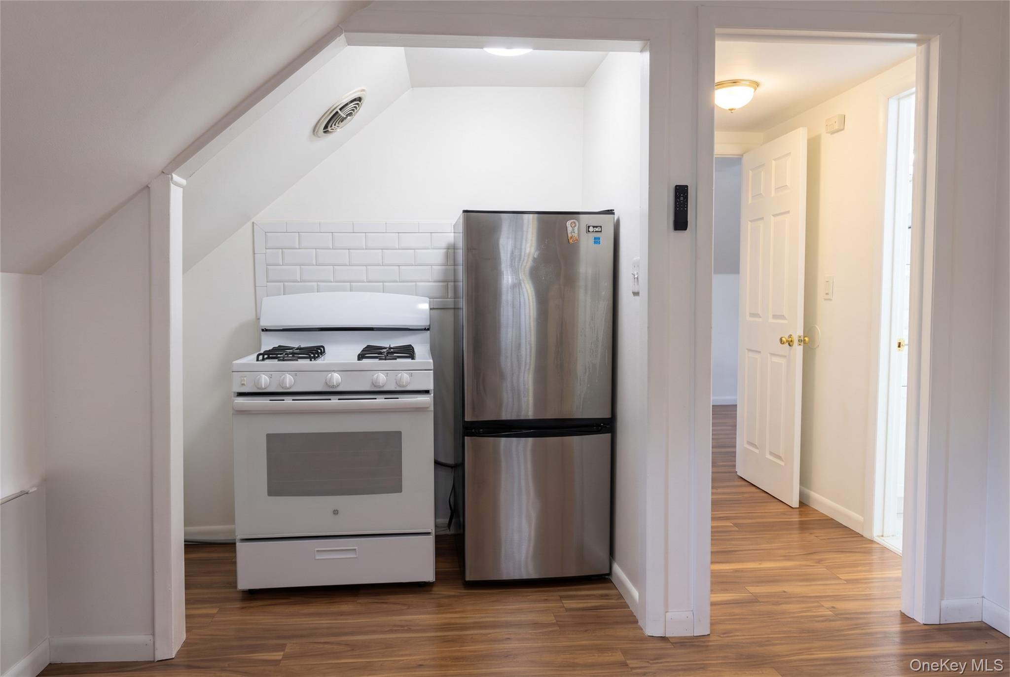 13 Cedarwood Drive – For Rent photo 2