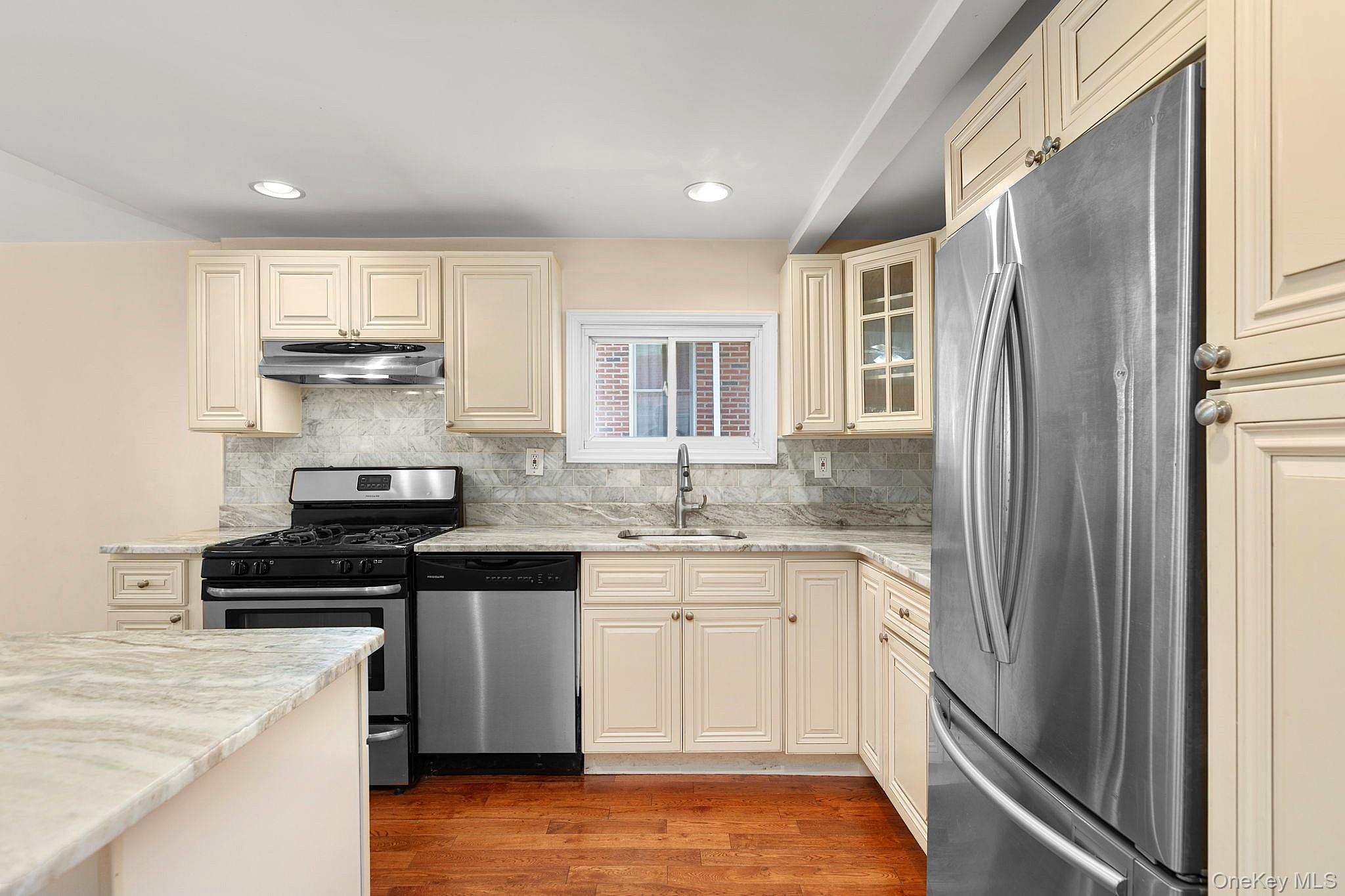 171 Rochelle Street – For Sale photo 6
