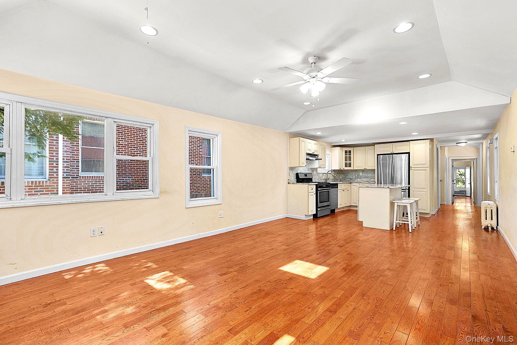 171 Rochelle Street – For Sale photo 5