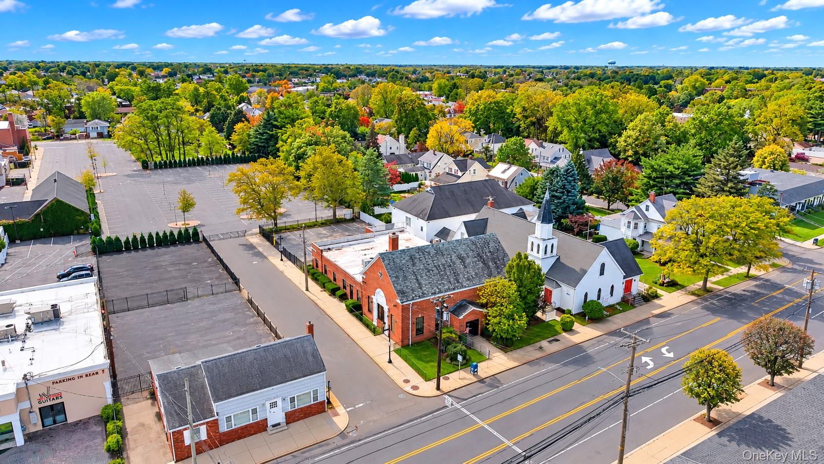 312 Conklin Street – For Sale photo 2