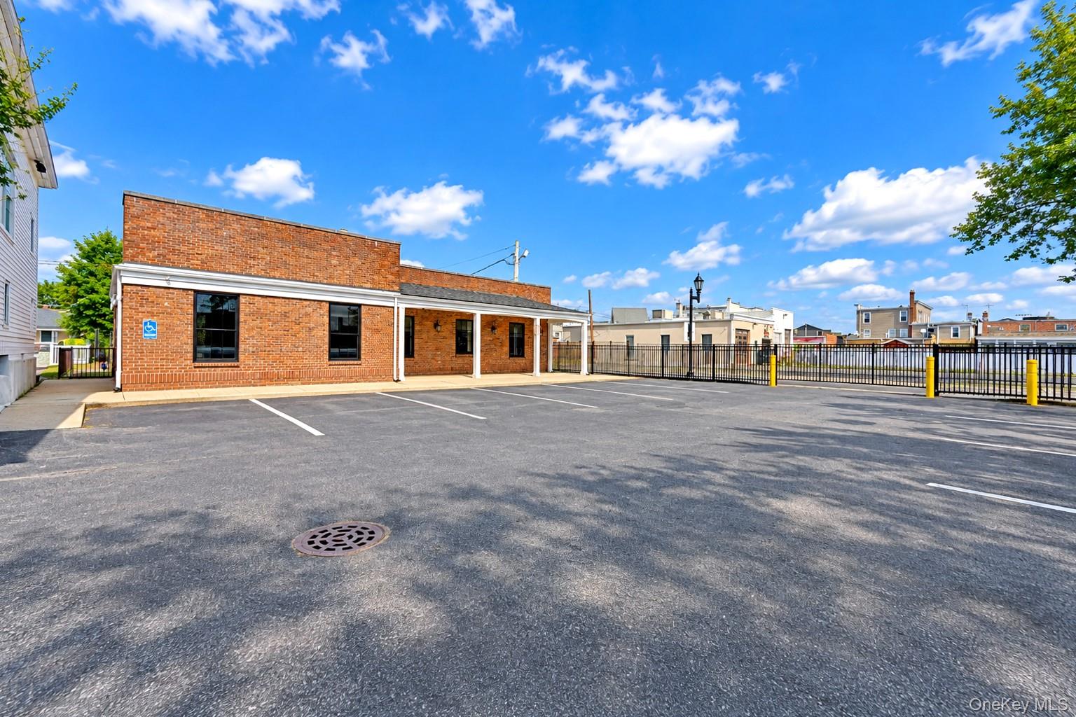 312 Conklin Street – For Sale photo 21