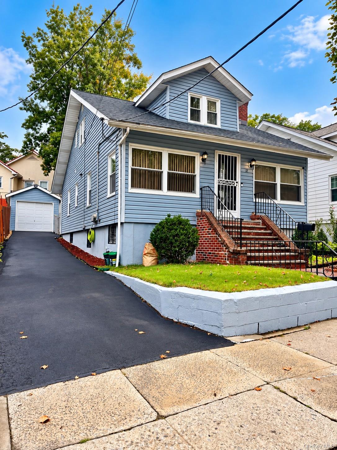 12 Knollwood Avenue – For Sale photo 2