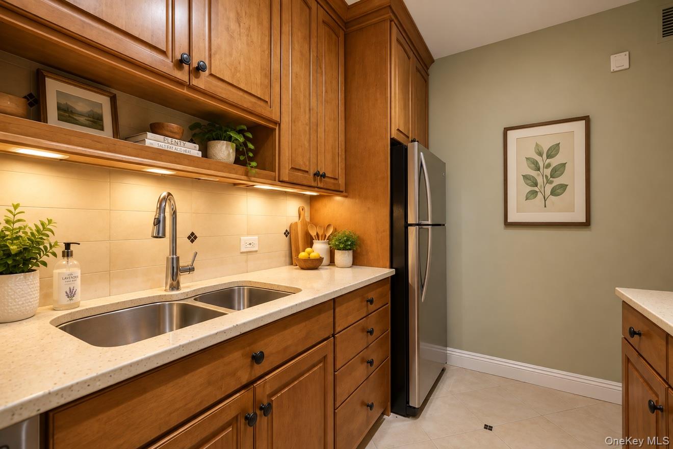 80 Bay Street Landing, Unit 6E photo 5