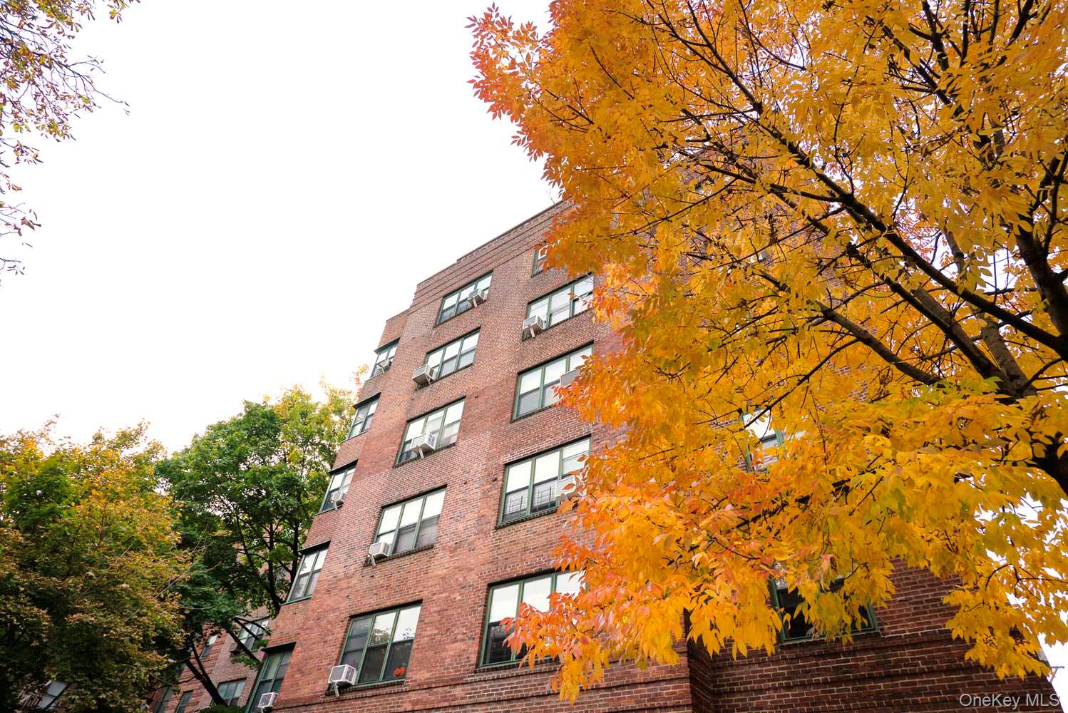 78-11 35 Avenue, Unit 5H photo 8