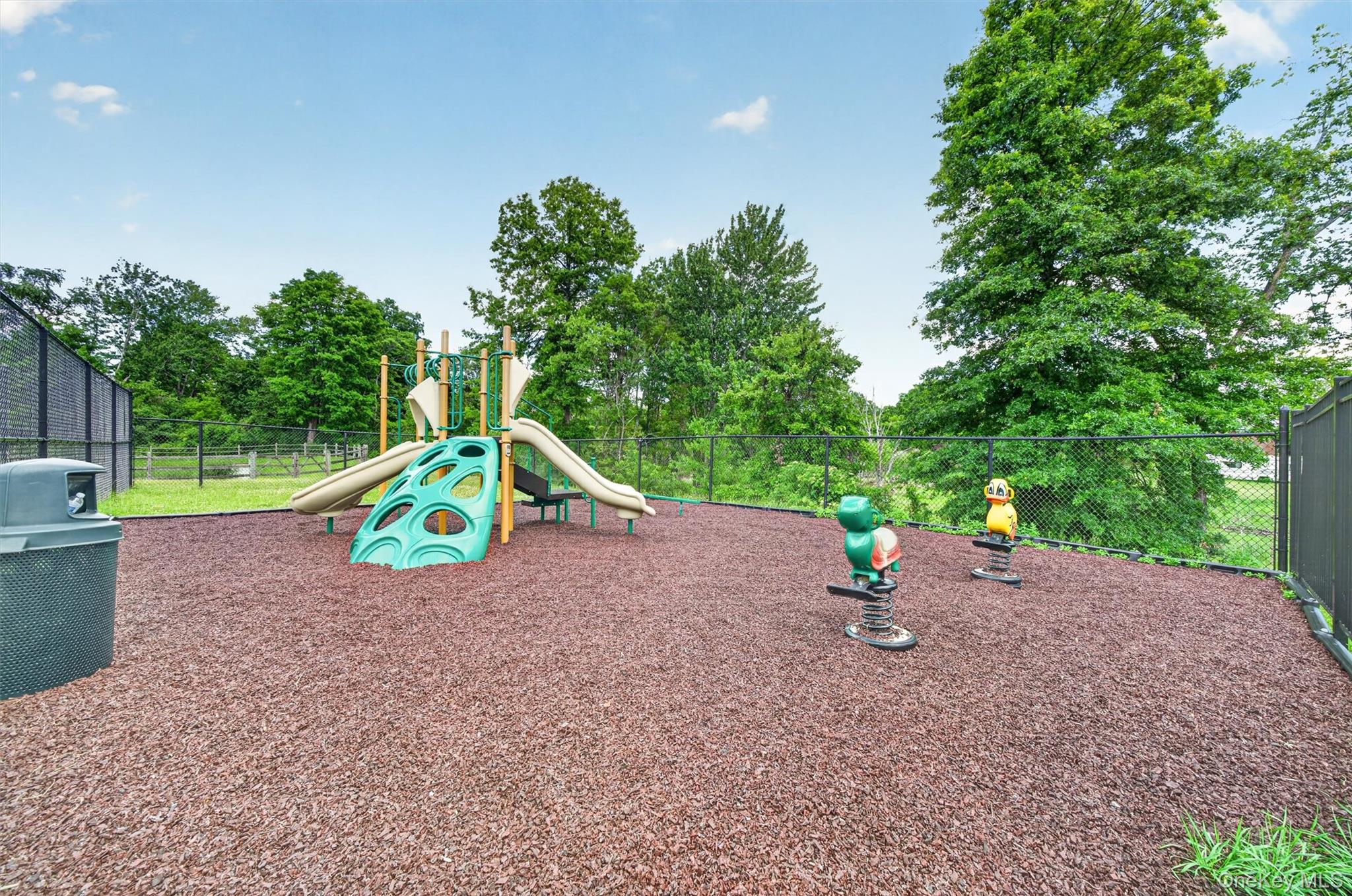 95 Meadow View Drive – For Sale photo 31