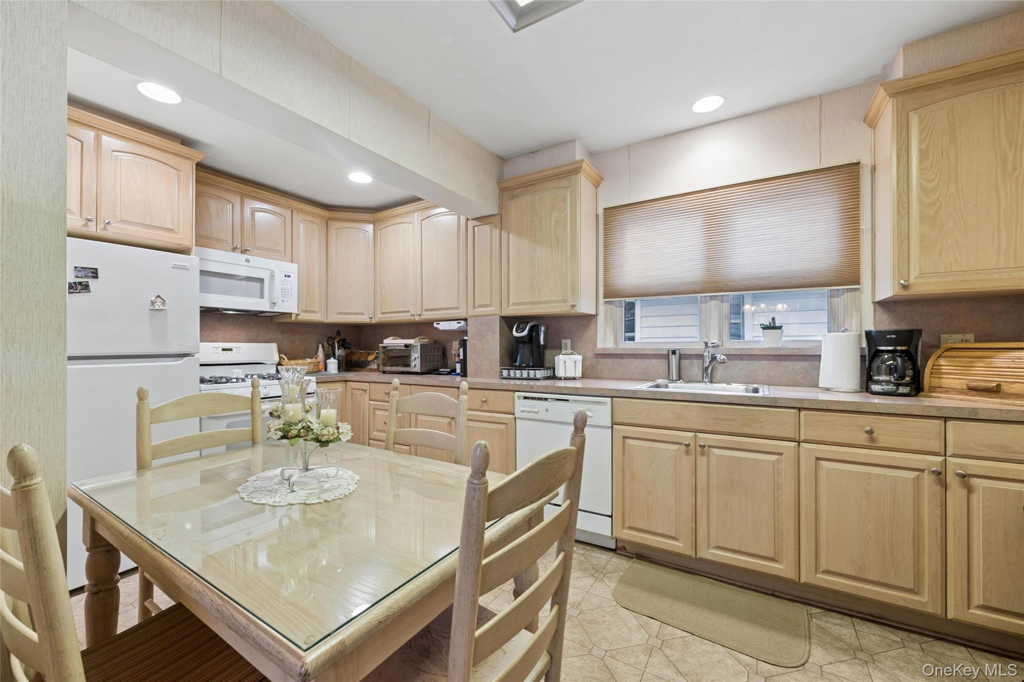 85 Magnolia Avenue – For Sale photo 17