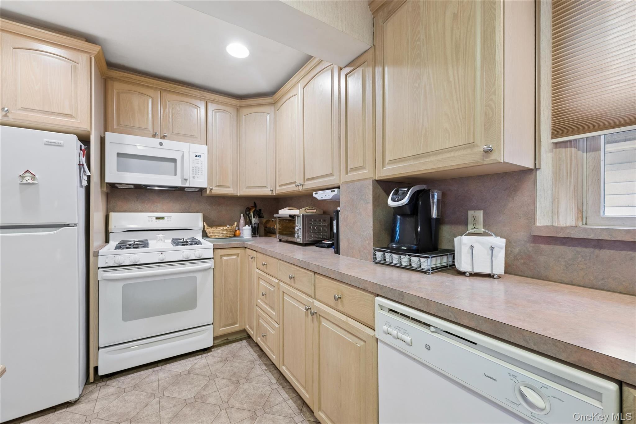 85 Magnolia Avenue – For Sale photo 18