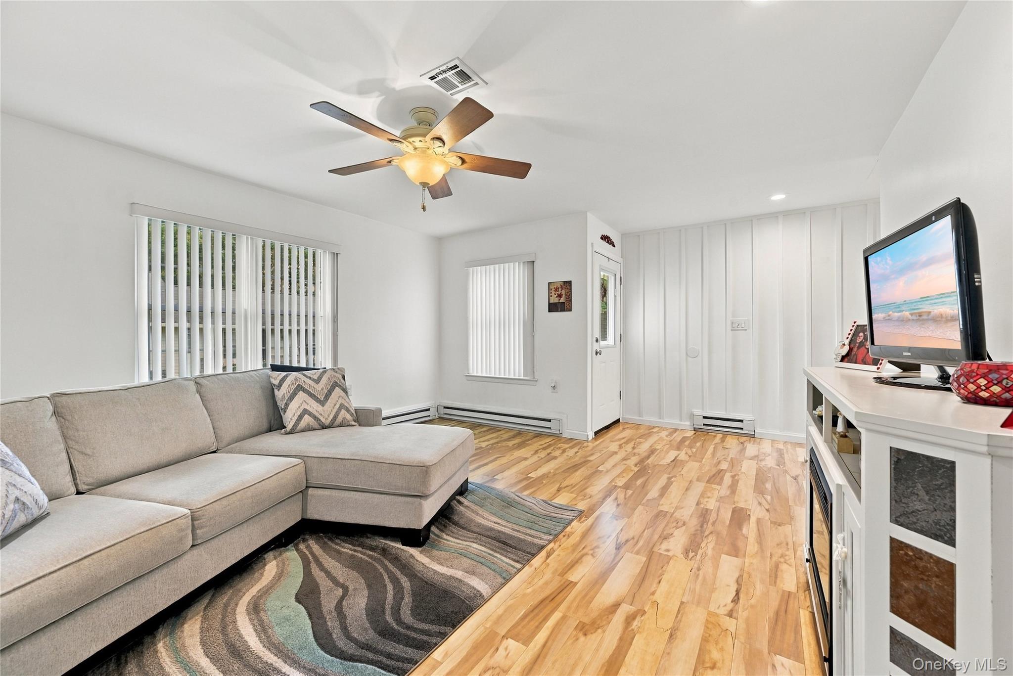 379C Woodbridge Drive, Unit C photo 8