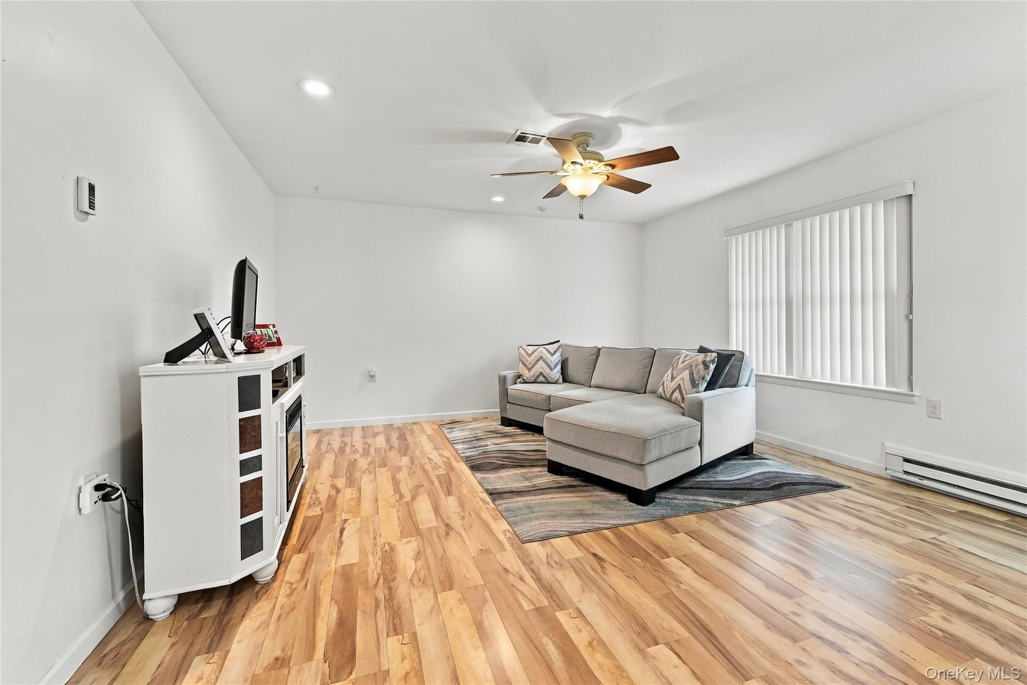 379C Woodbridge Drive, Unit C photo 10