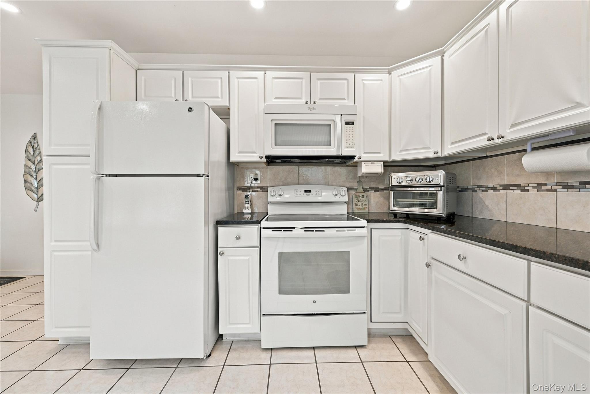 379C Woodbridge Drive, Unit C photo 12
