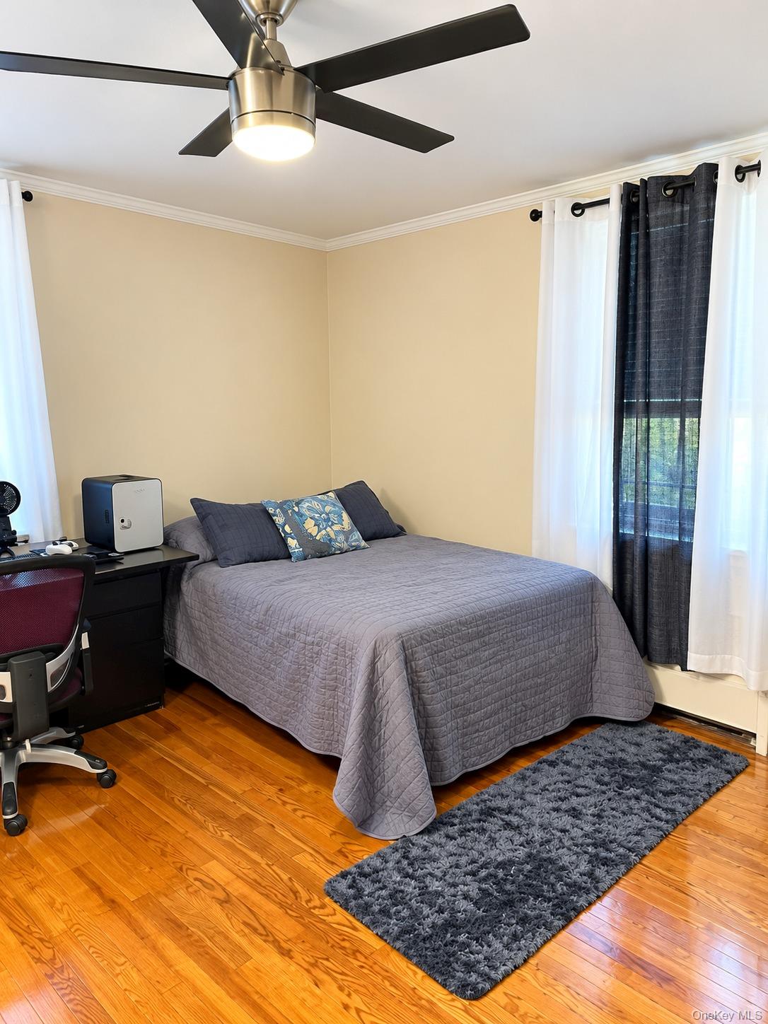 6 Brook Street – For Sale photo 11