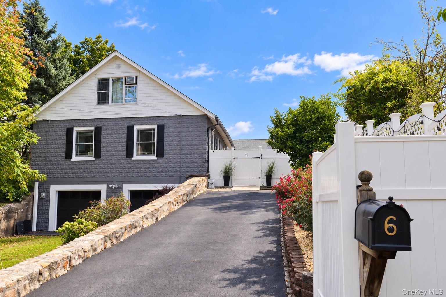 6 Brook Street – For Sale photo 2