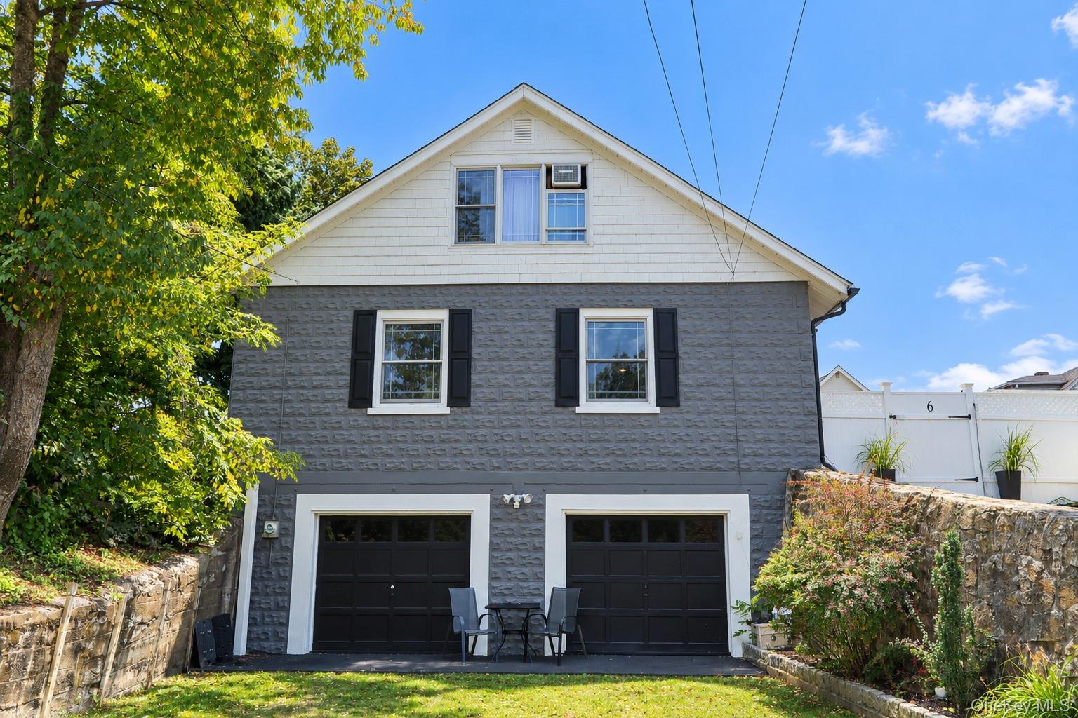 6 Brook Street – For Sale