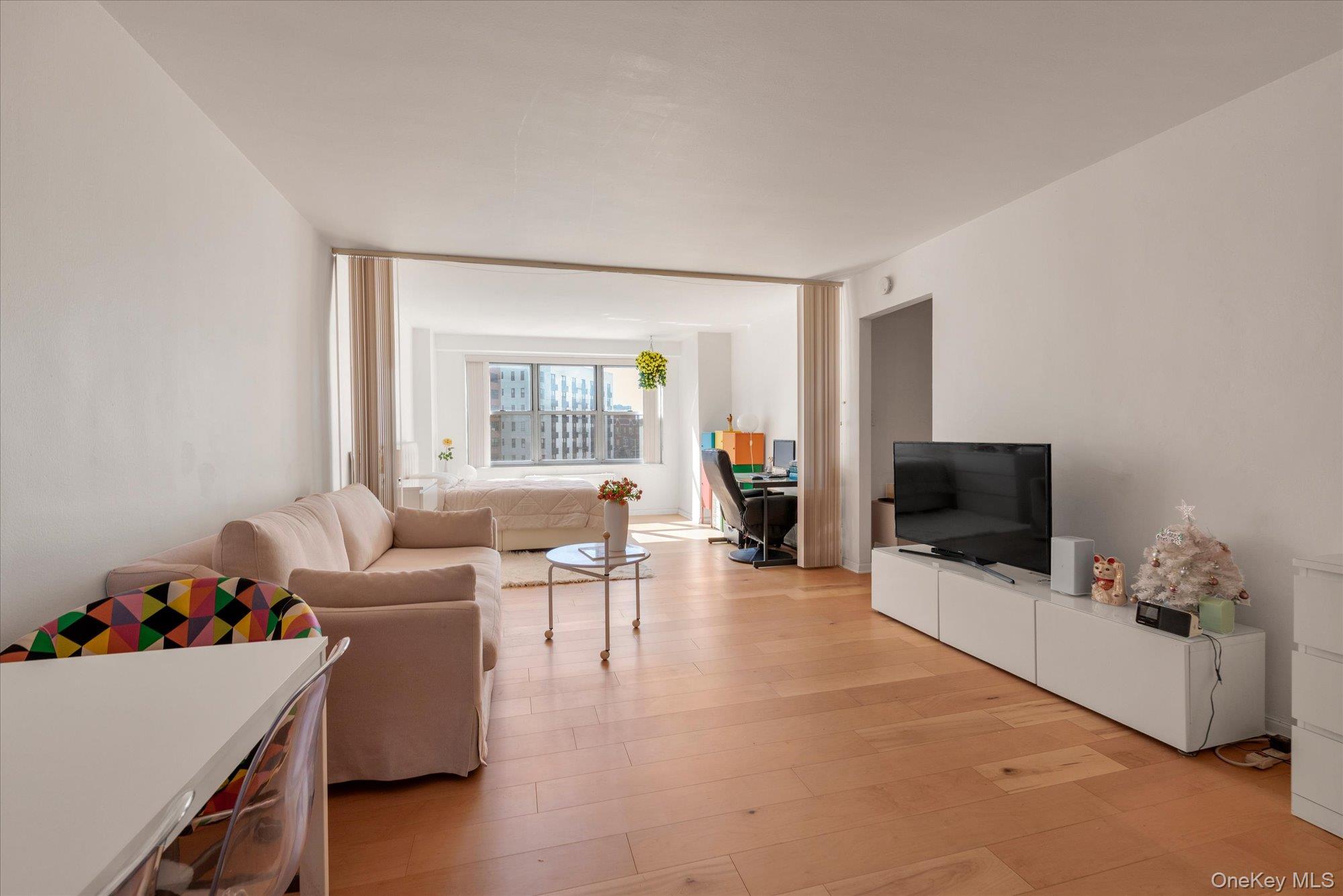 125-10 Queens Boulevard, Unit 717 photo 4