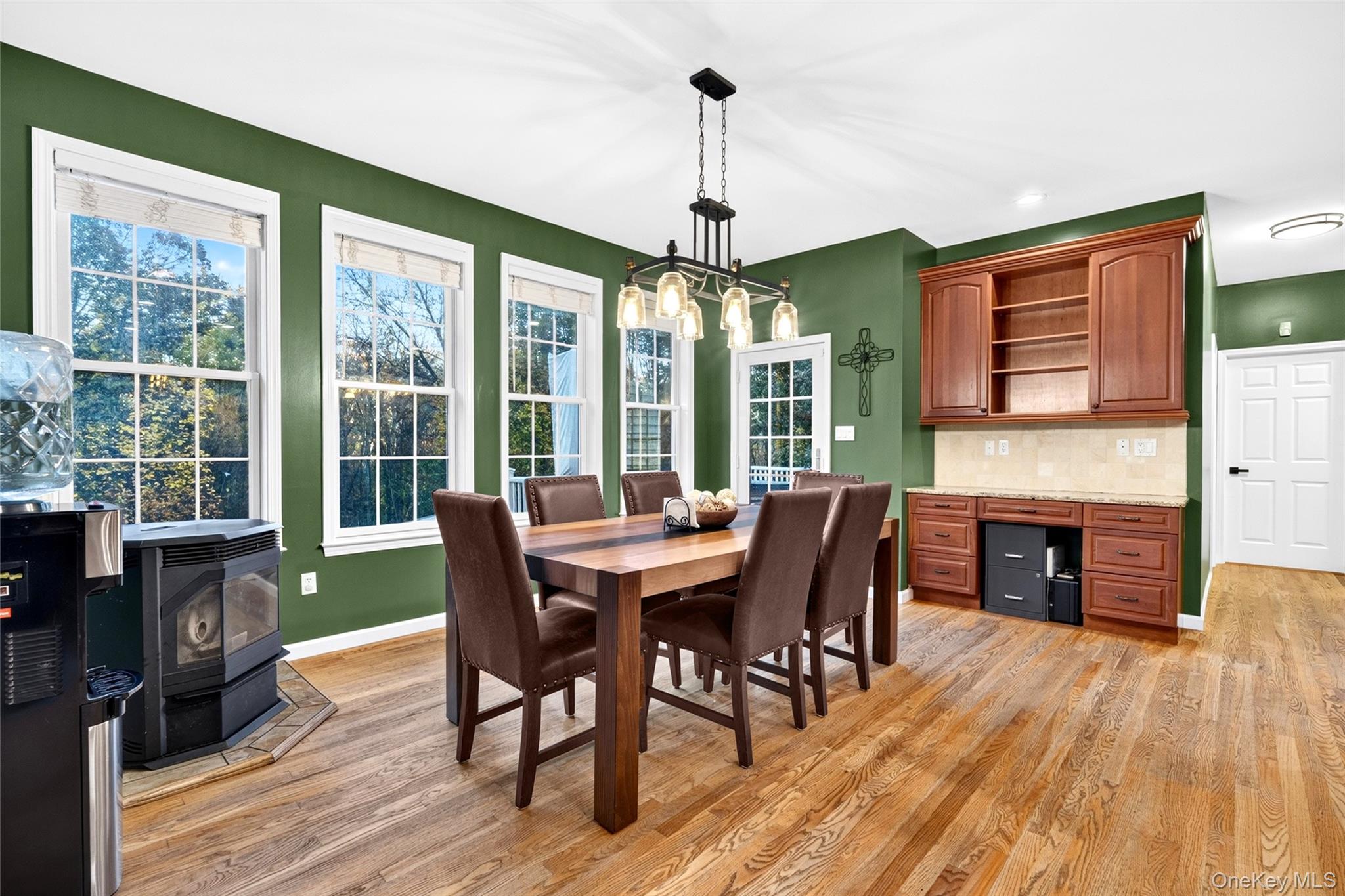 18 Chestnut Lane – For Sale photo 11