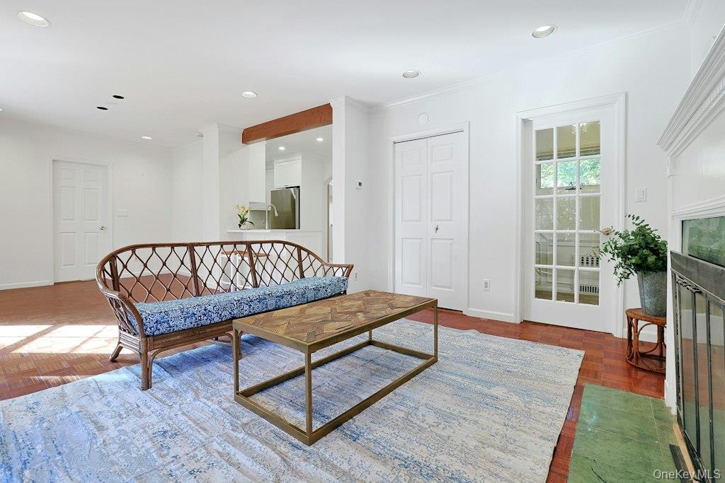16 Locust Road – For Rent photo 9