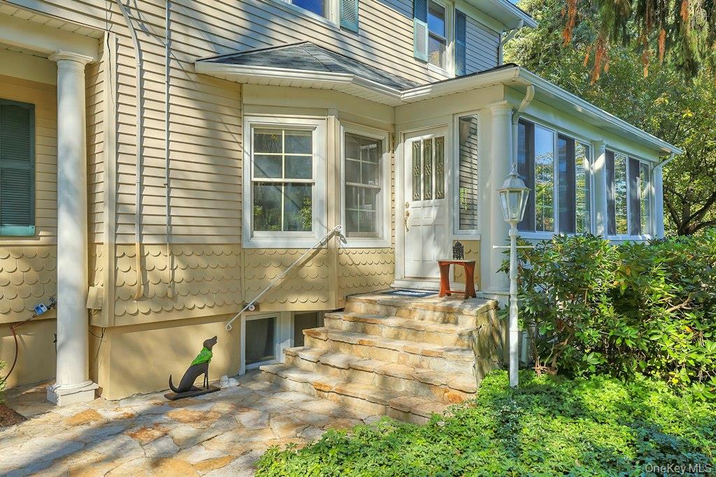 16 Locust Road – For Rent
