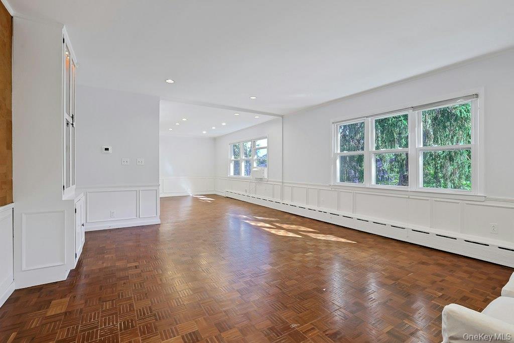 16 Locust Road – For Rent photo 30