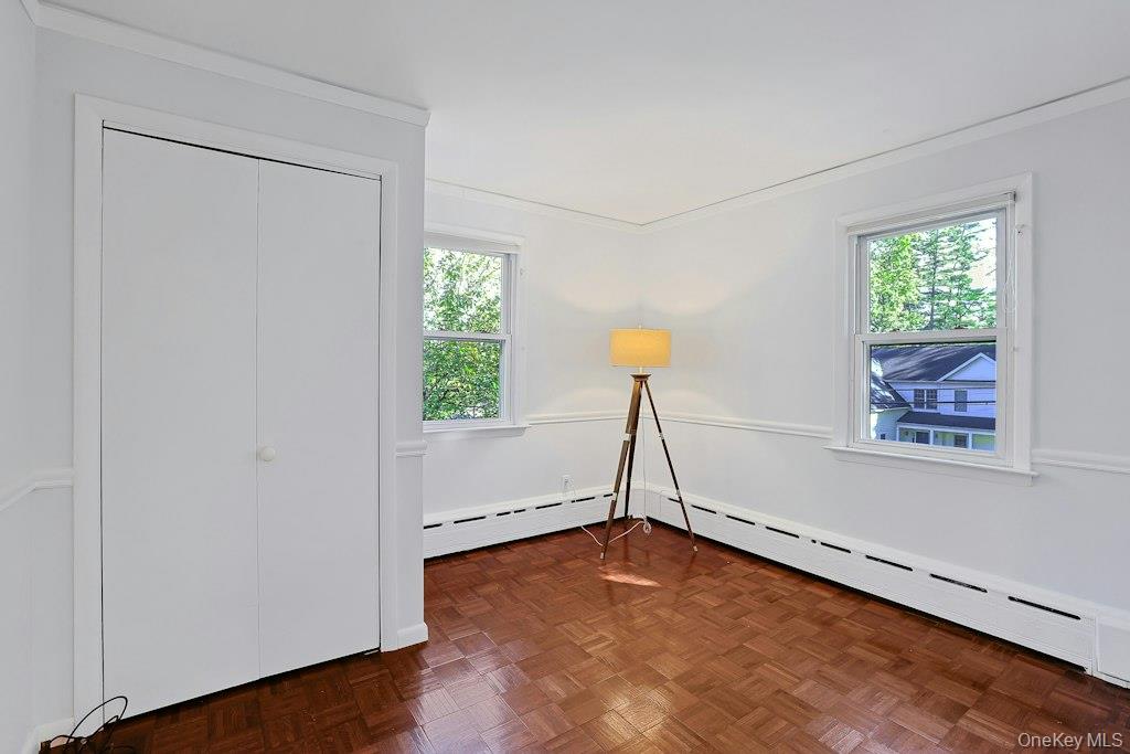 16 Locust Road – For Rent photo 37