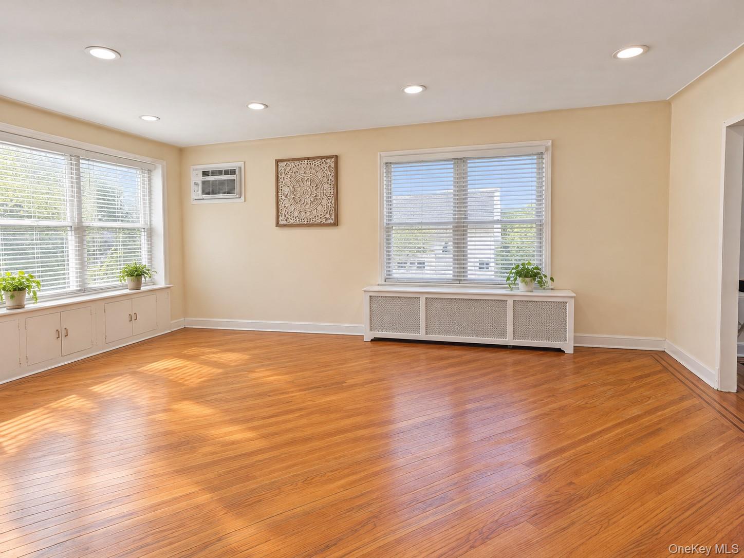 17 Kenmore Road – For Sale photo 5