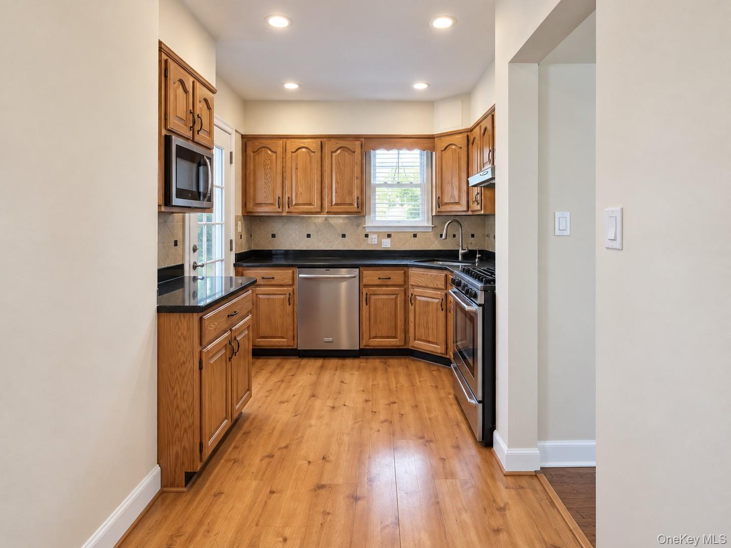 17 Kenmore Road – For Sale photo 12