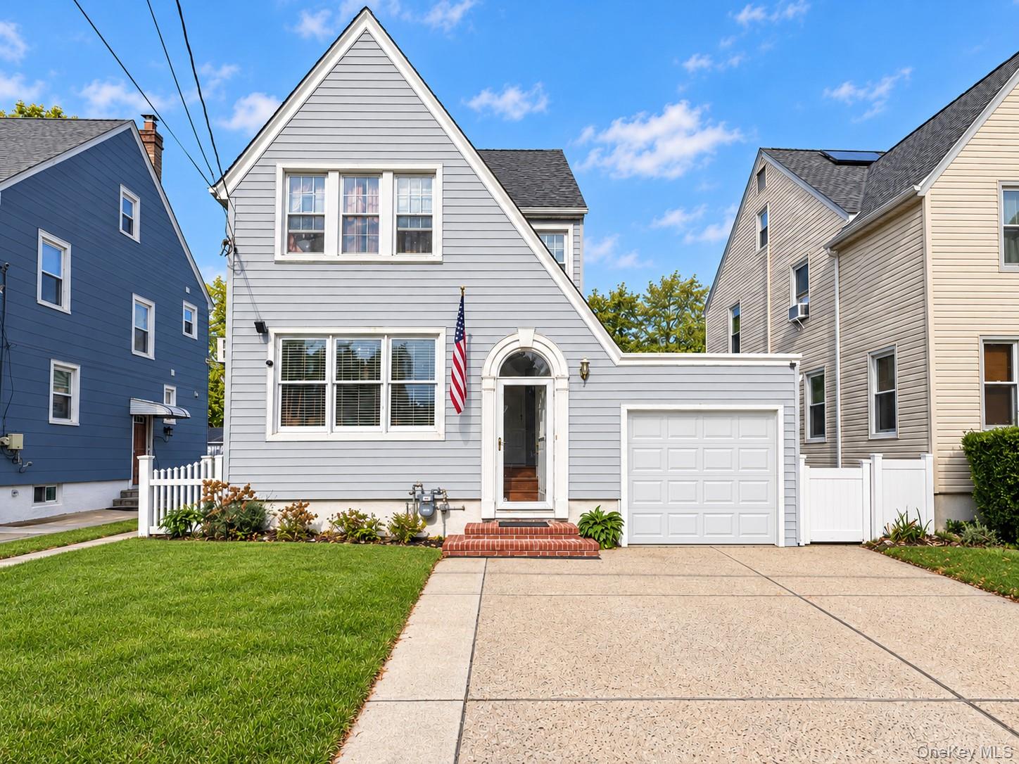 17 Kenmore Road – For Sale