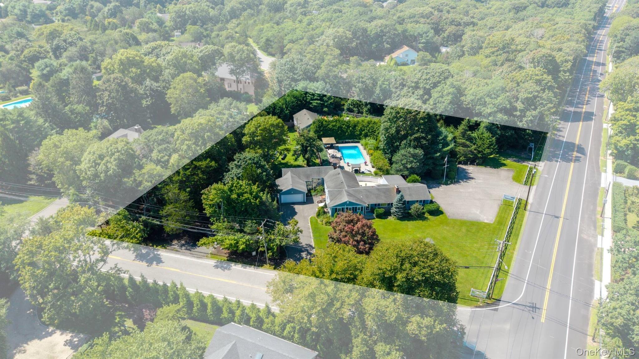 117 Montauk Highway – For Sale