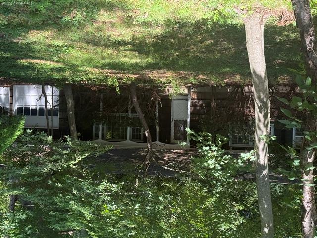 165 Hickory Lane – For Sale photo 2