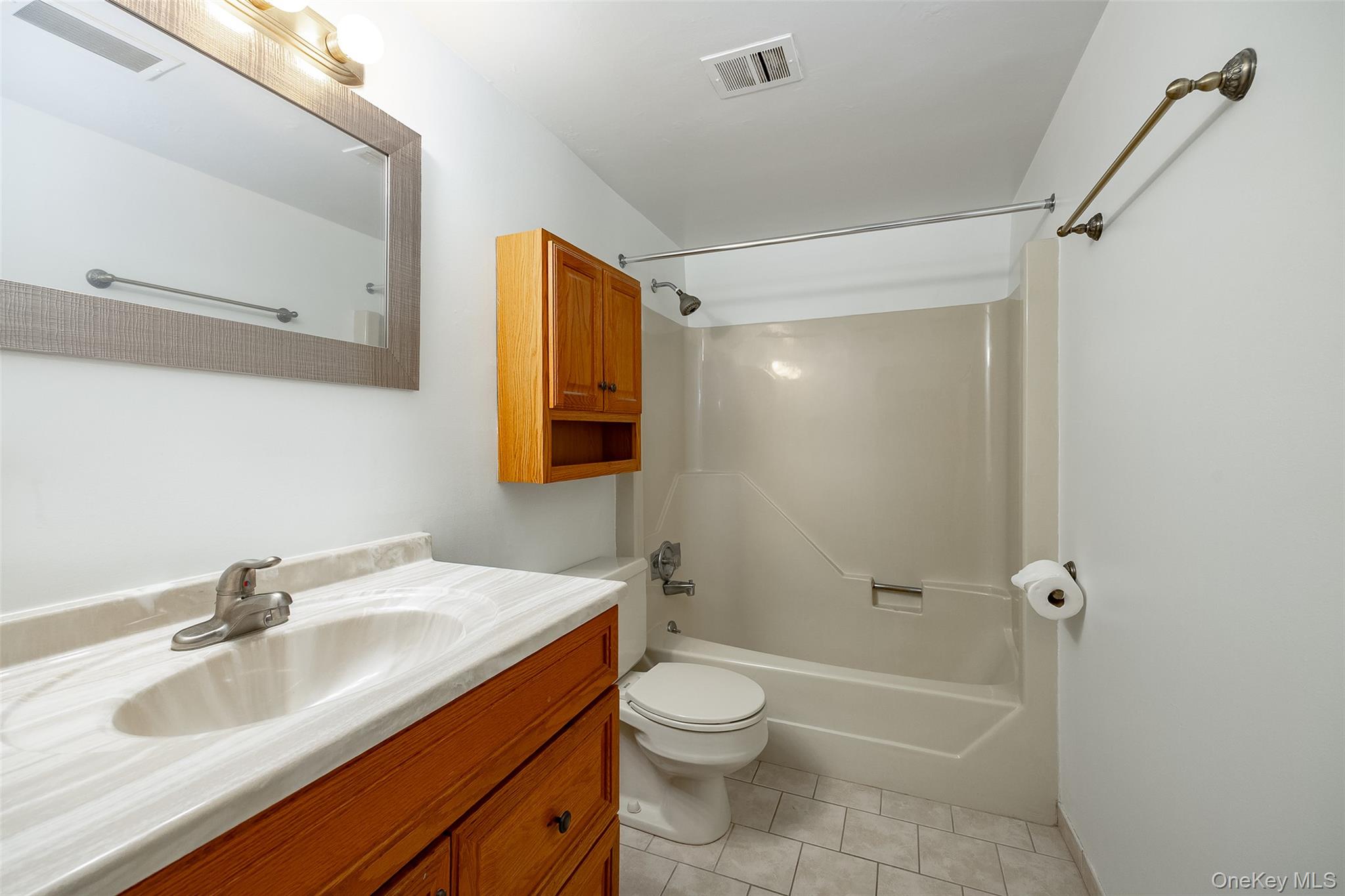 5 Downing Place, Unit D photo 13