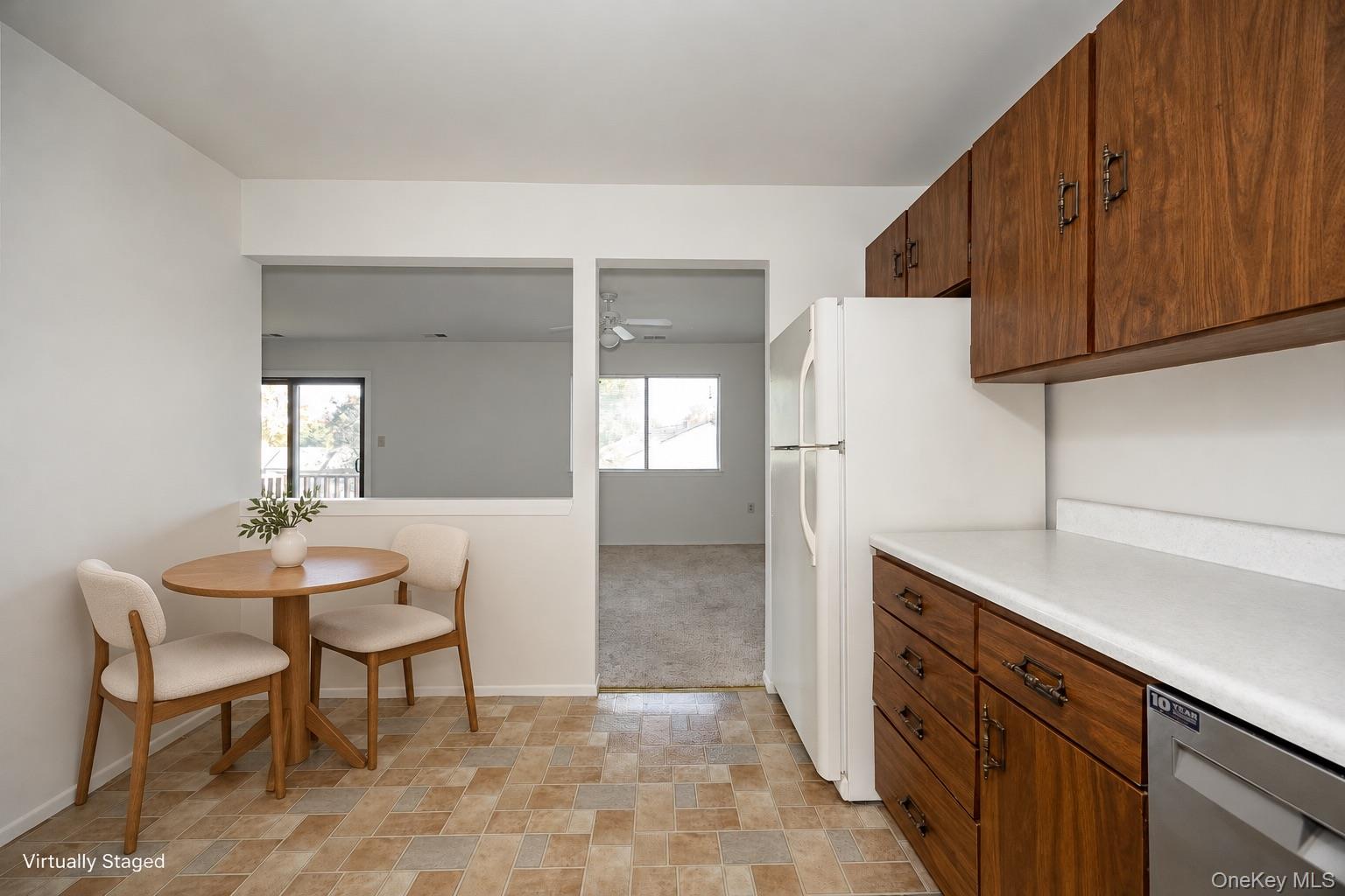 5 Downing Place, Unit D photo 7