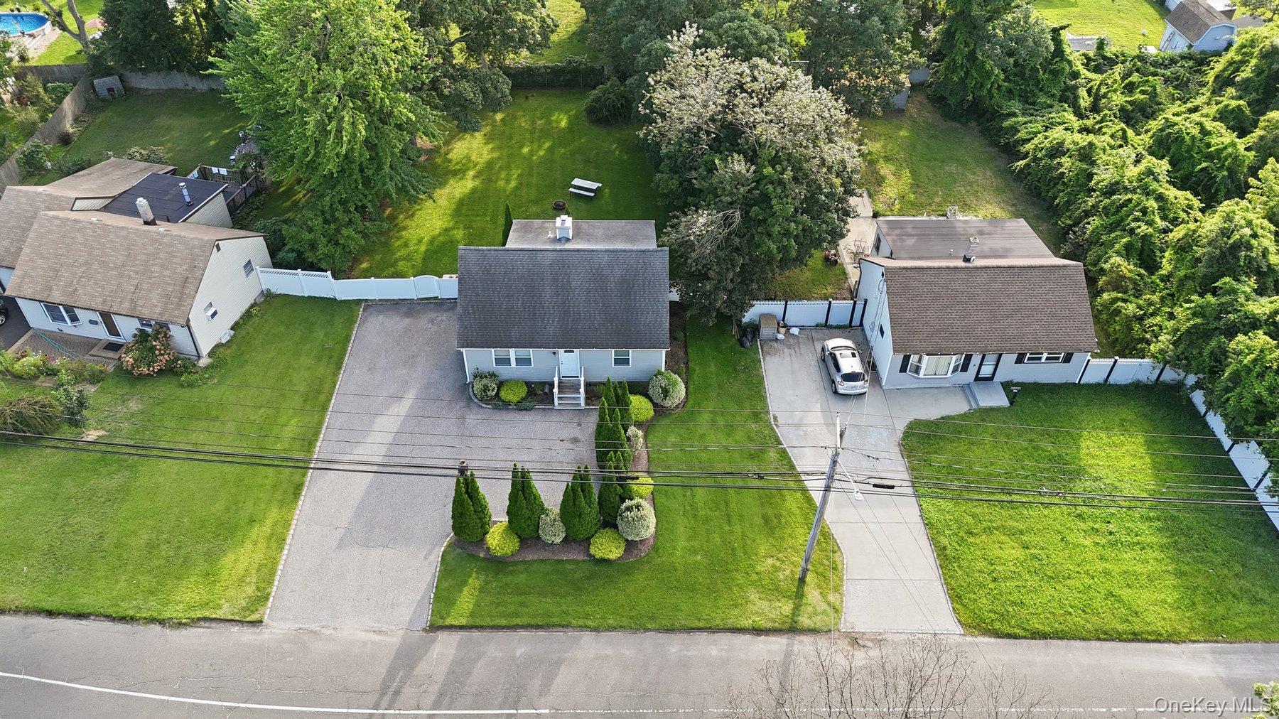 155 Mark Tree Road – For Sale photo 3
