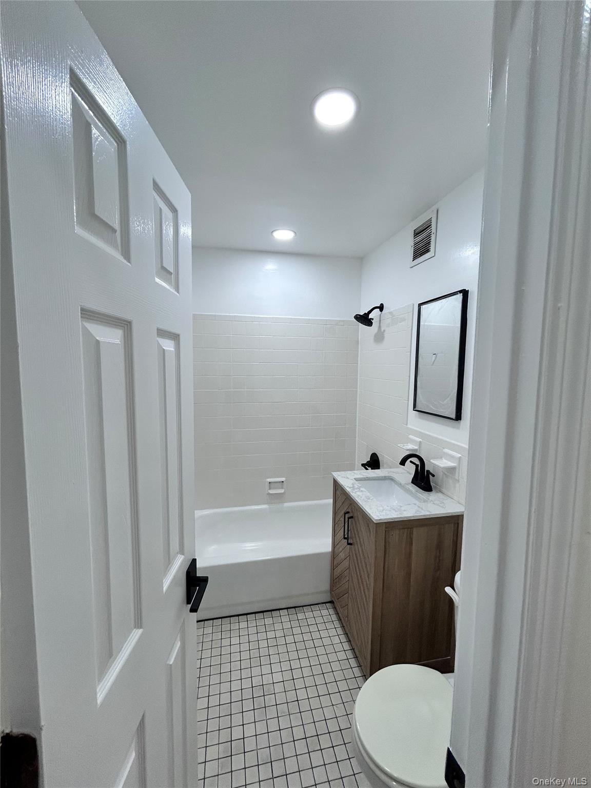 1169 Greene Avenue, Unit 2 photo 11