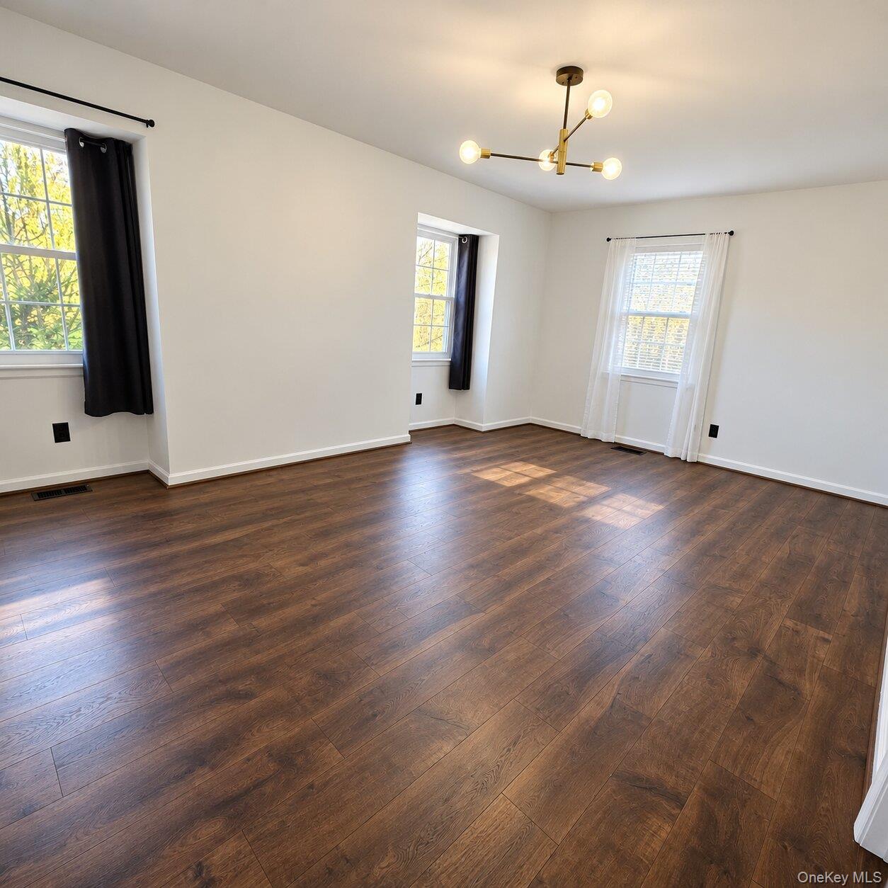 94 94 Homestead Village Drive – For Rent photo 14