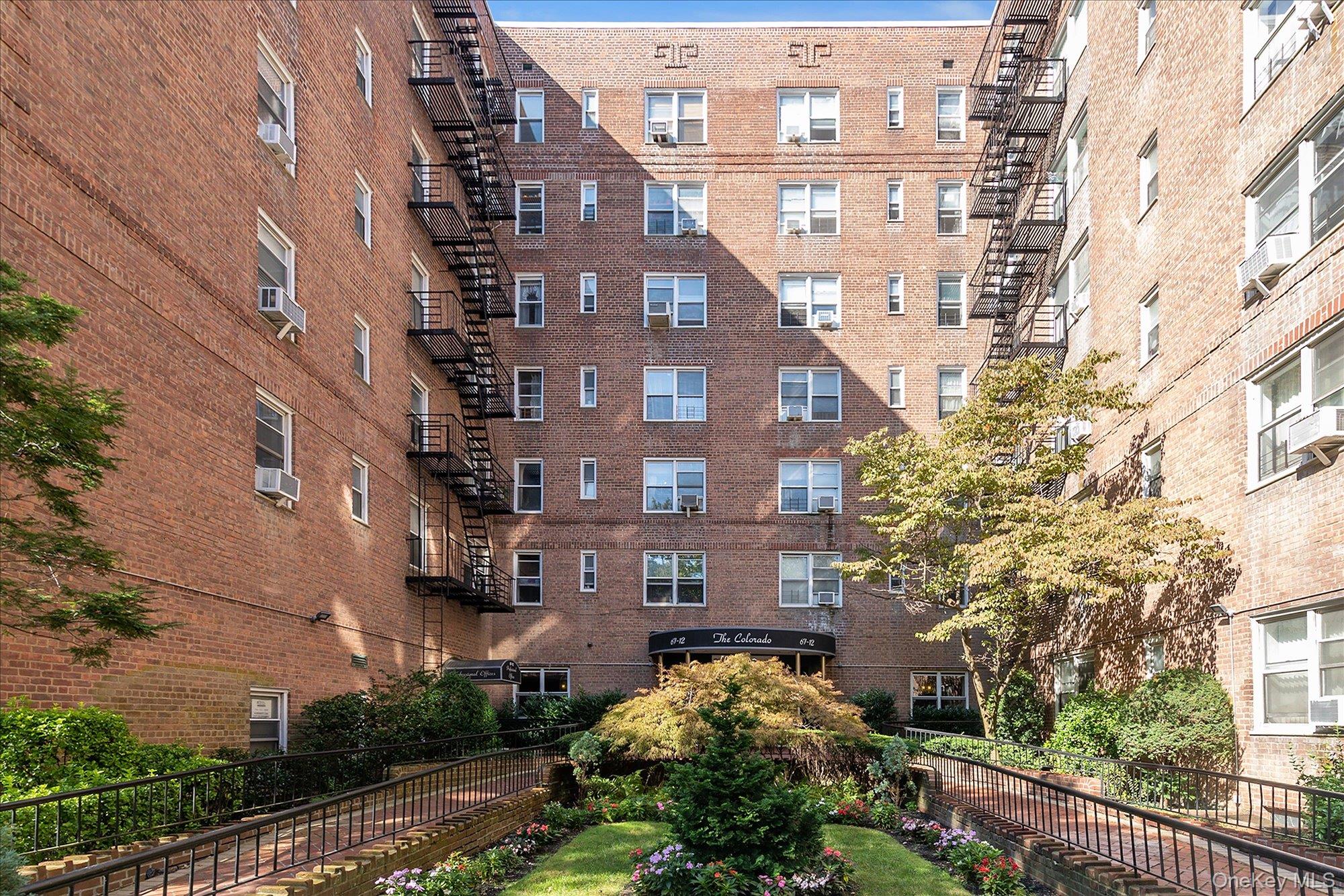 67-12 Yellowstone Boulevard, Unit B15