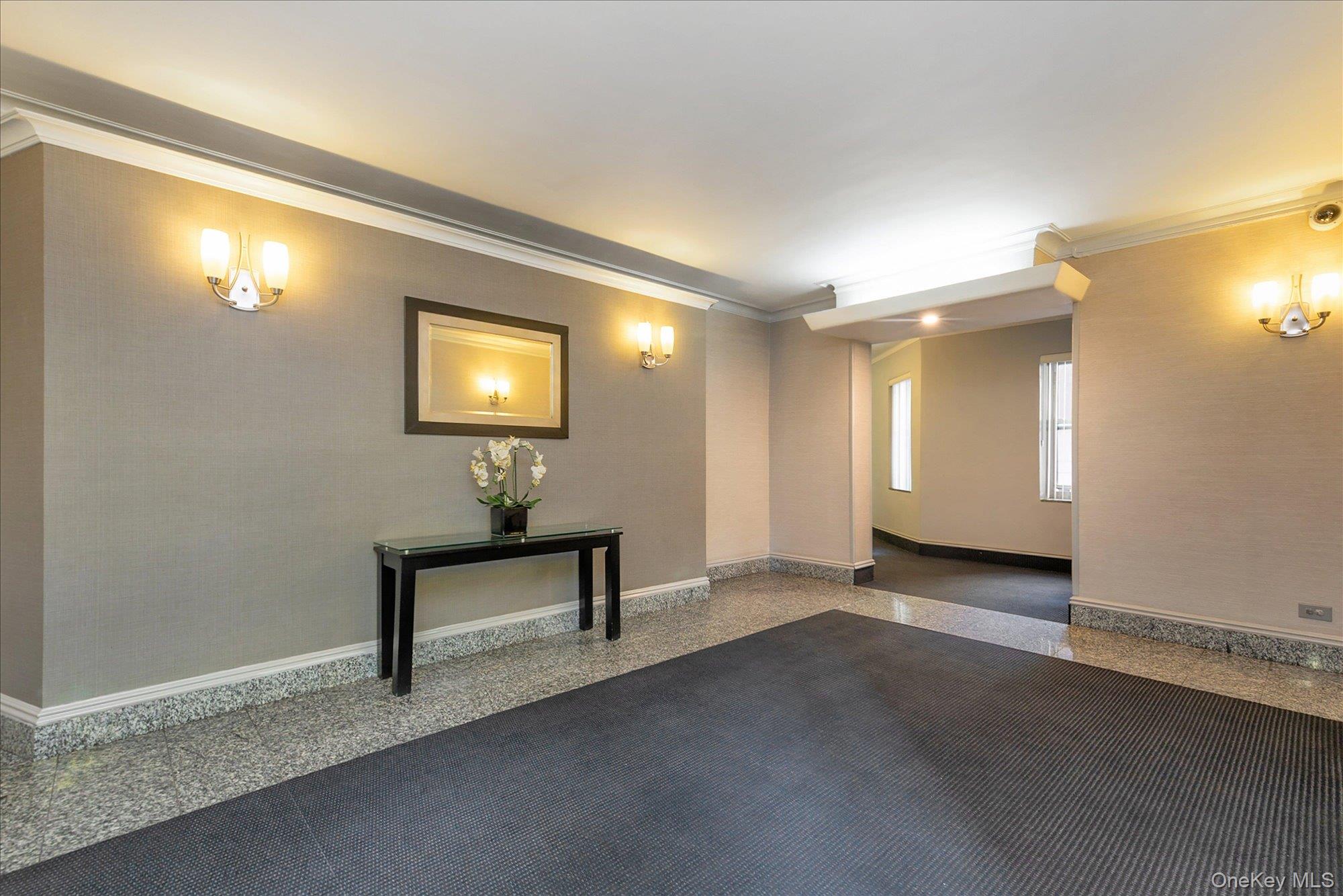 67-12 Yellowstone Boulevard, Unit B15 photo 2