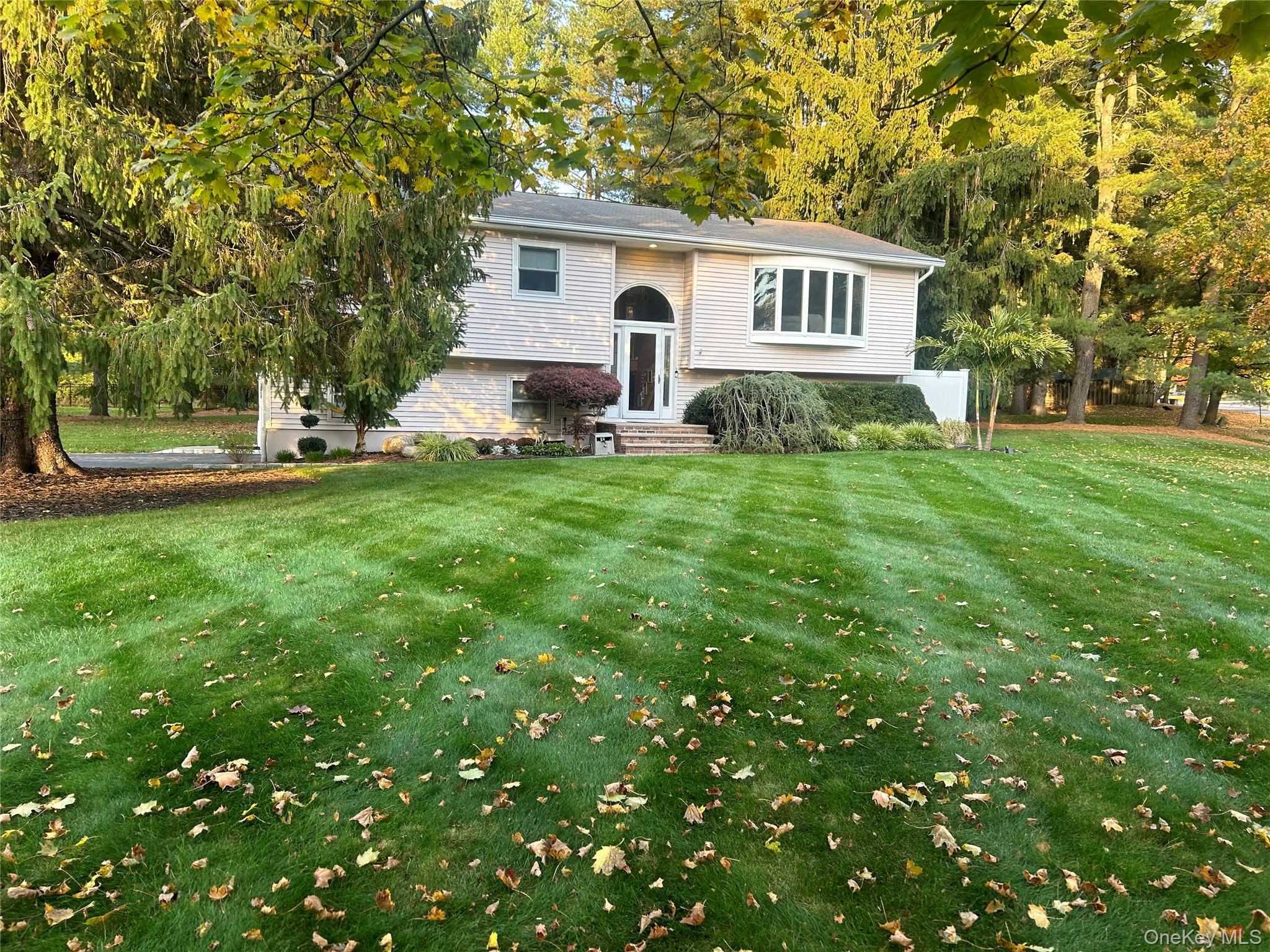 2 Eileen Court – For Sale
