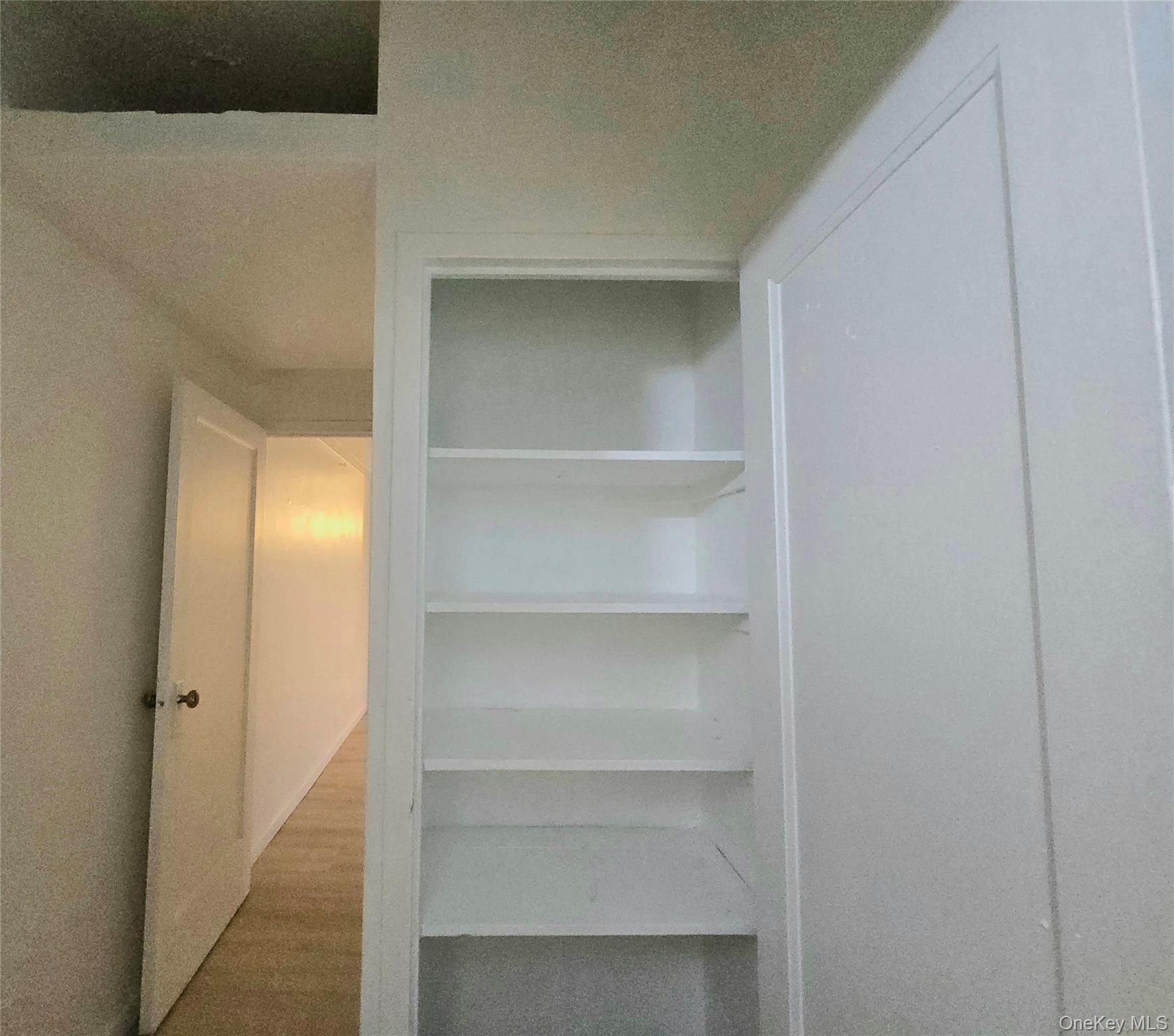 2059 Mcgraw Avenue, Unit 5C photo 6