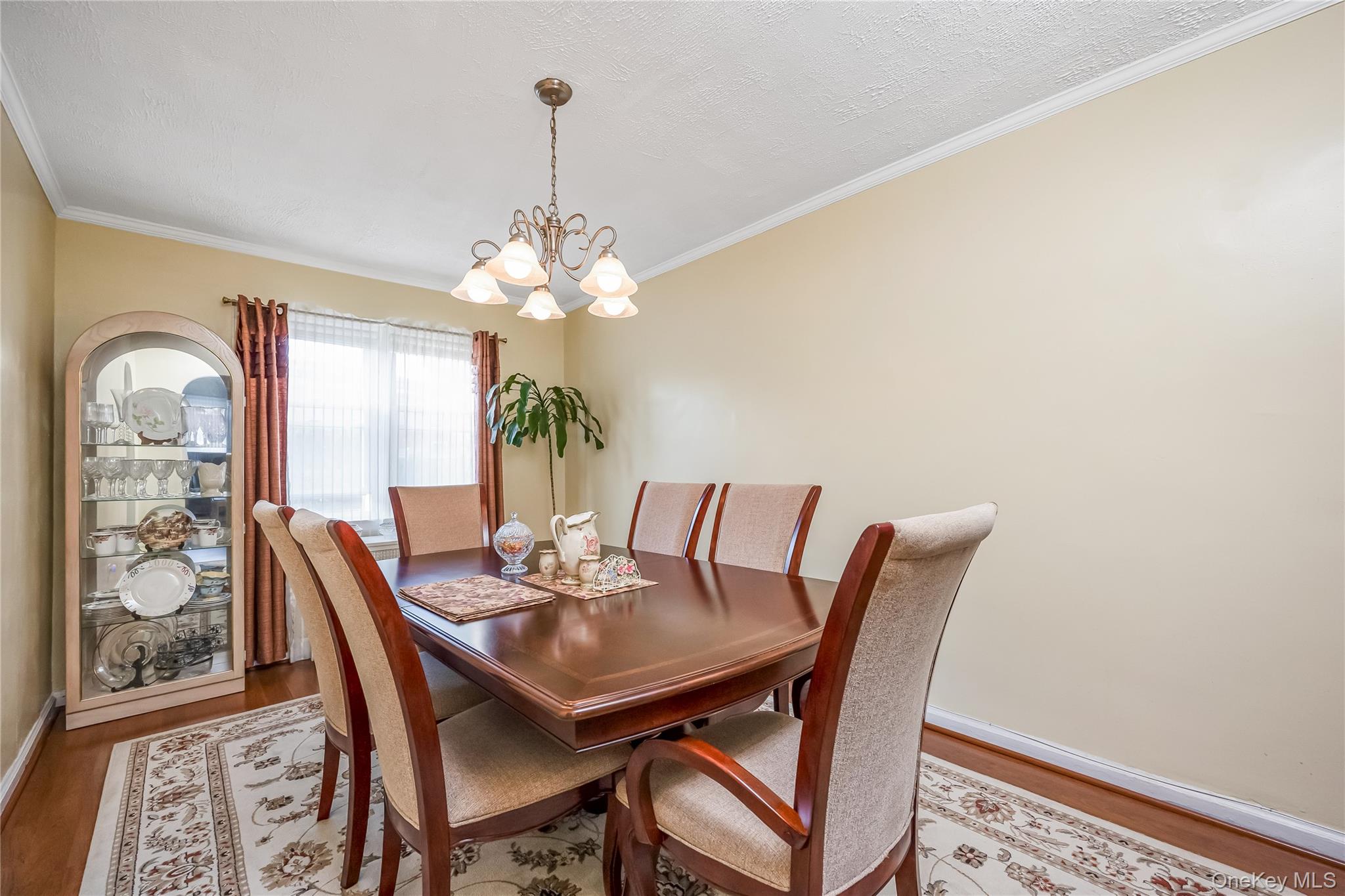 22533 Murdock Avenue – For Sale photo 8