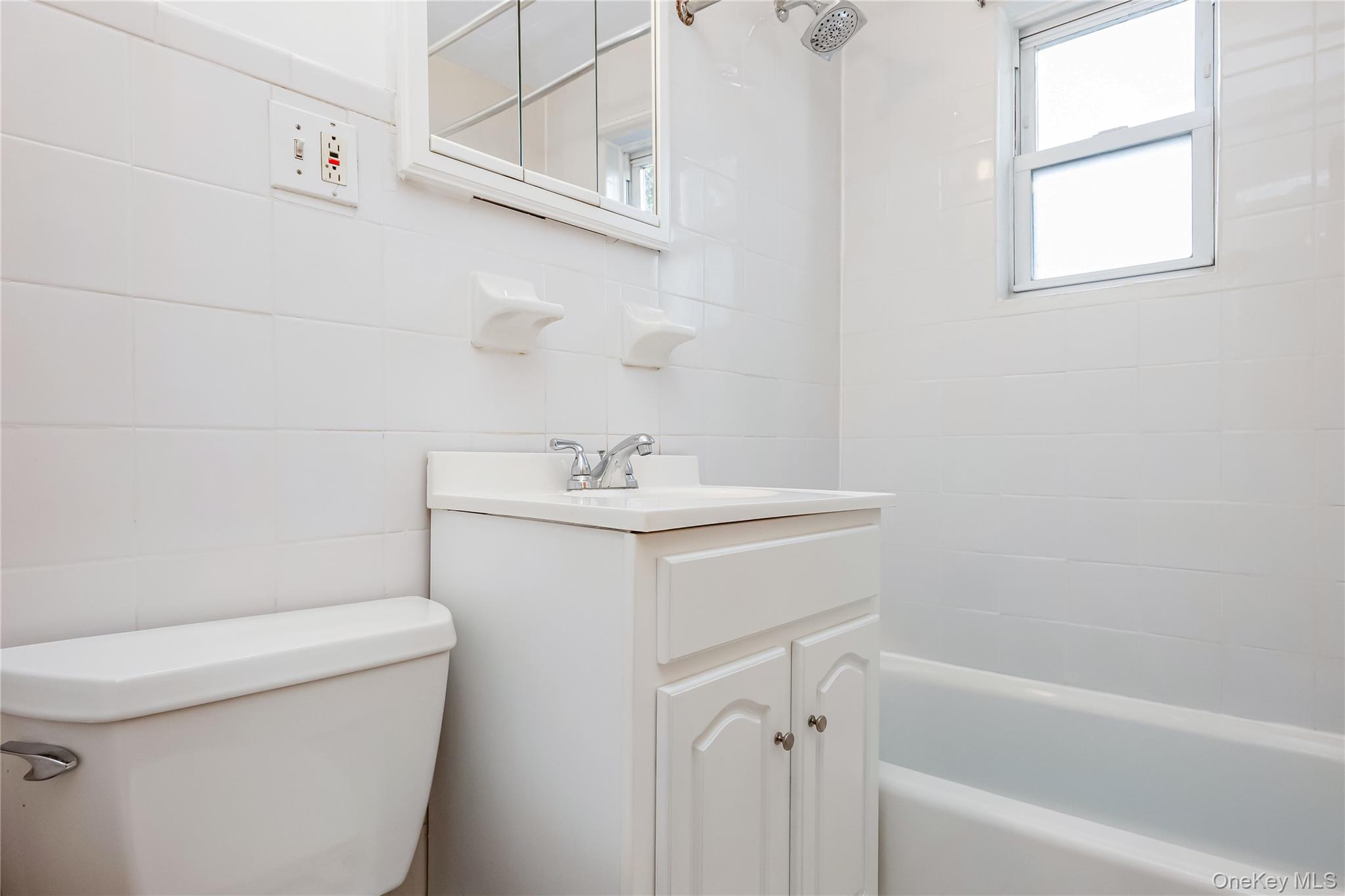 22533 Murdock Avenue – For Sale photo 17