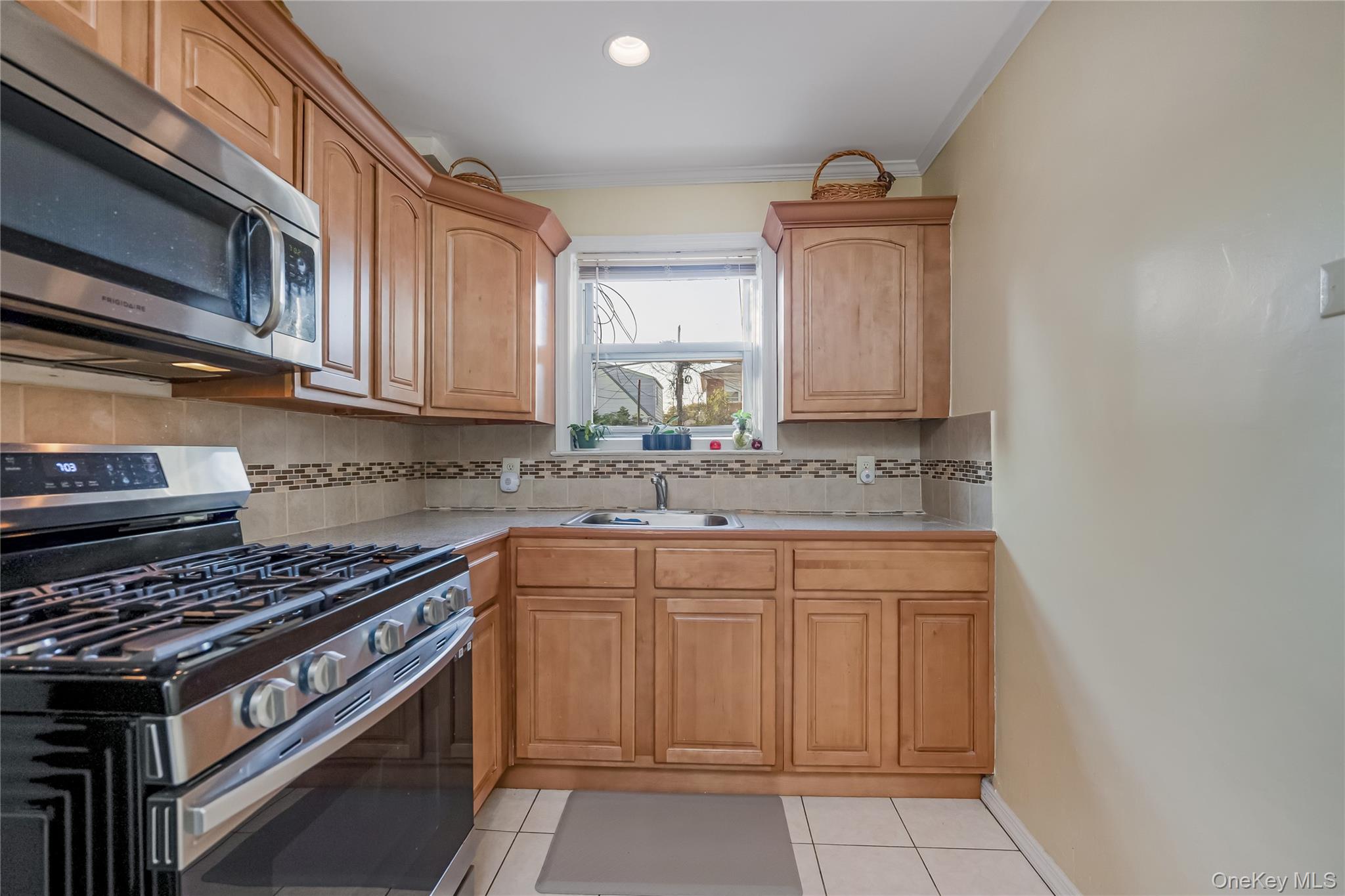 22533 Murdock Avenue – For Sale photo 11