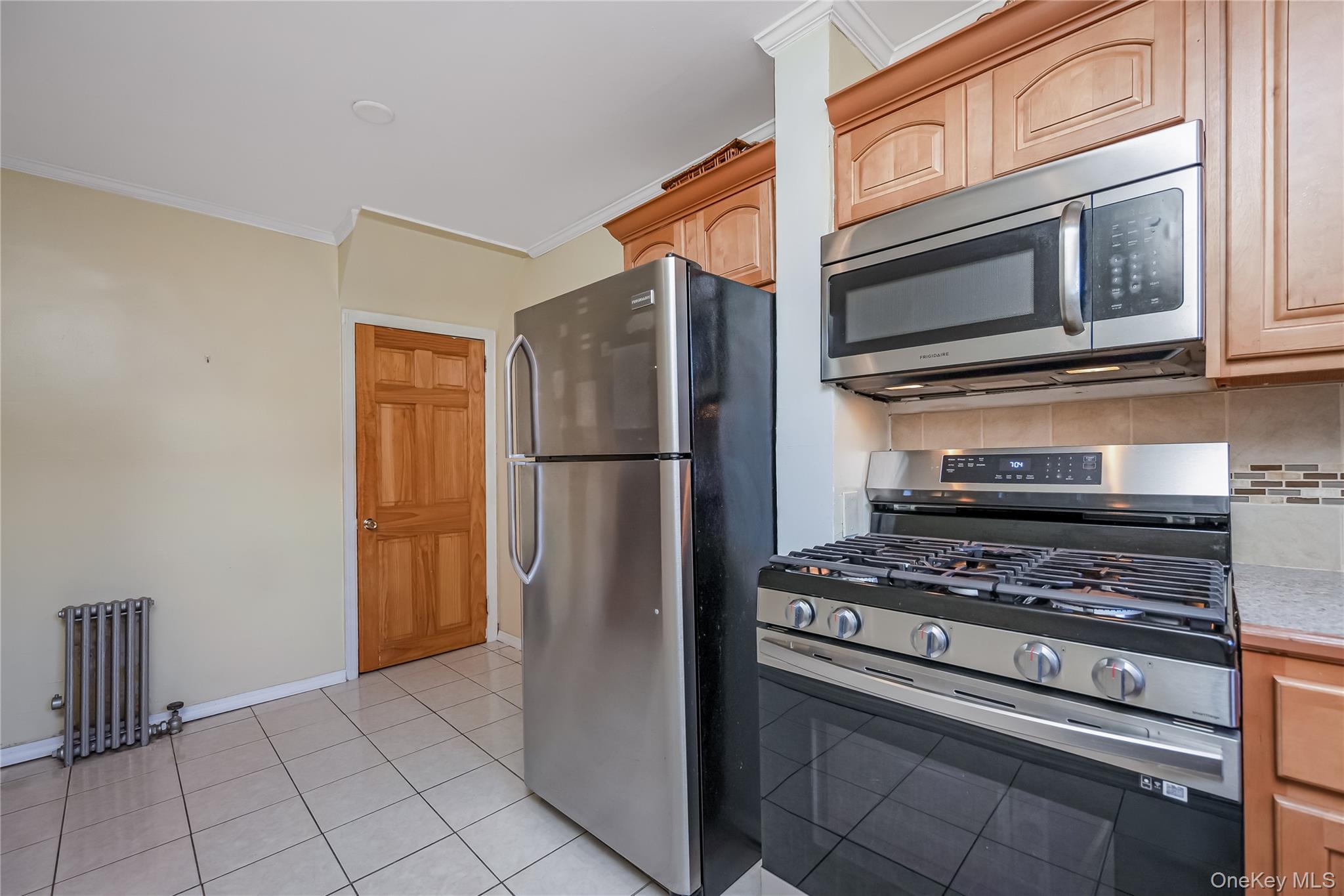 22533 Murdock Avenue – For Sale photo 12