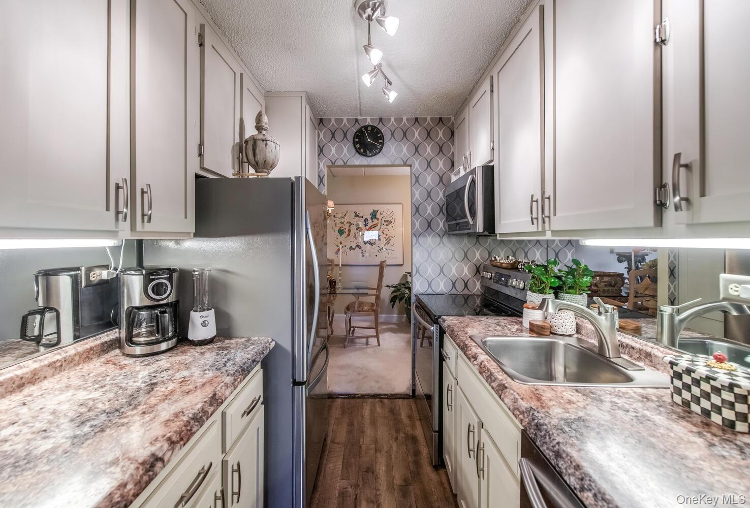 160 Academy Street, Unit 10G photo 13