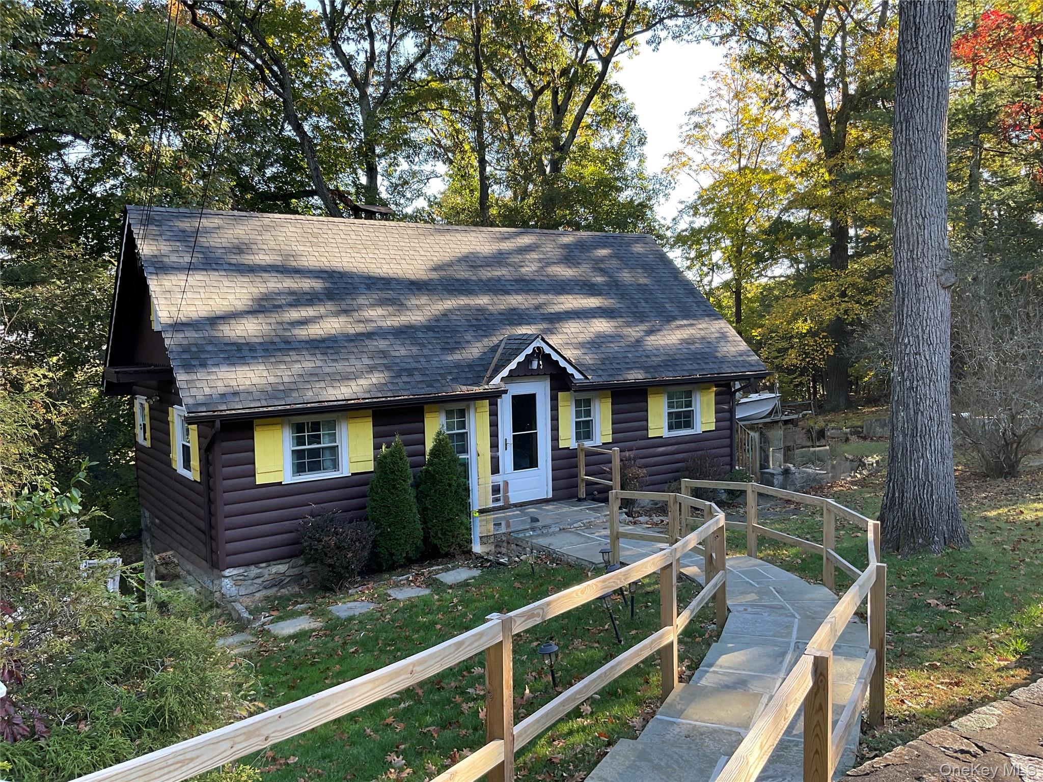 32 Crest Drive – For Sale photo 2