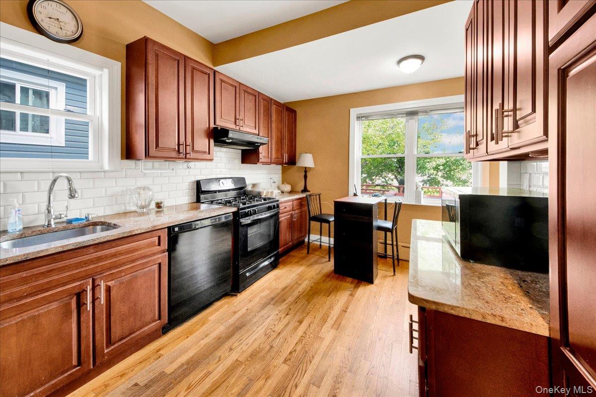 8 Soundview Terrace, Unit 8 photo 7