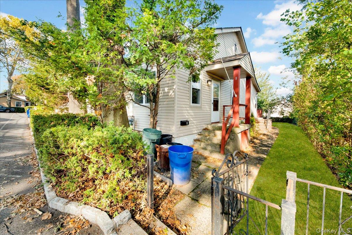 8 Soundview Terrace, Unit 8