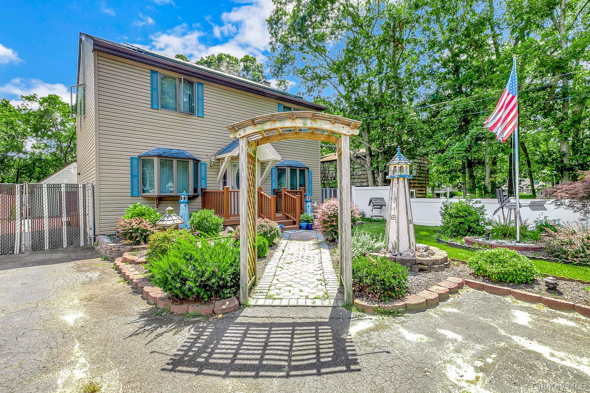 17 Victory Avenue – For Sale photo 2