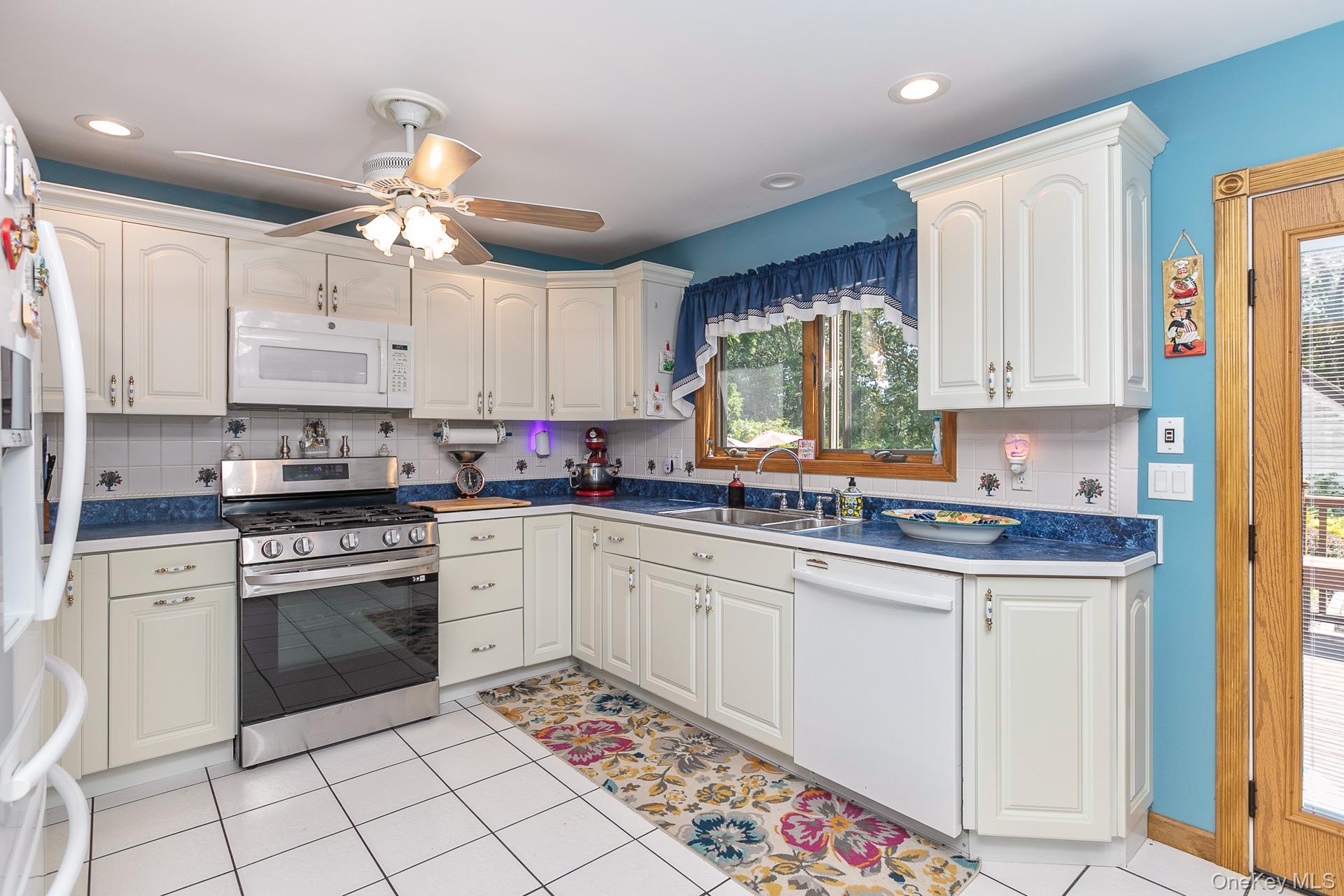 17 Victory Avenue – For Sale photo 16