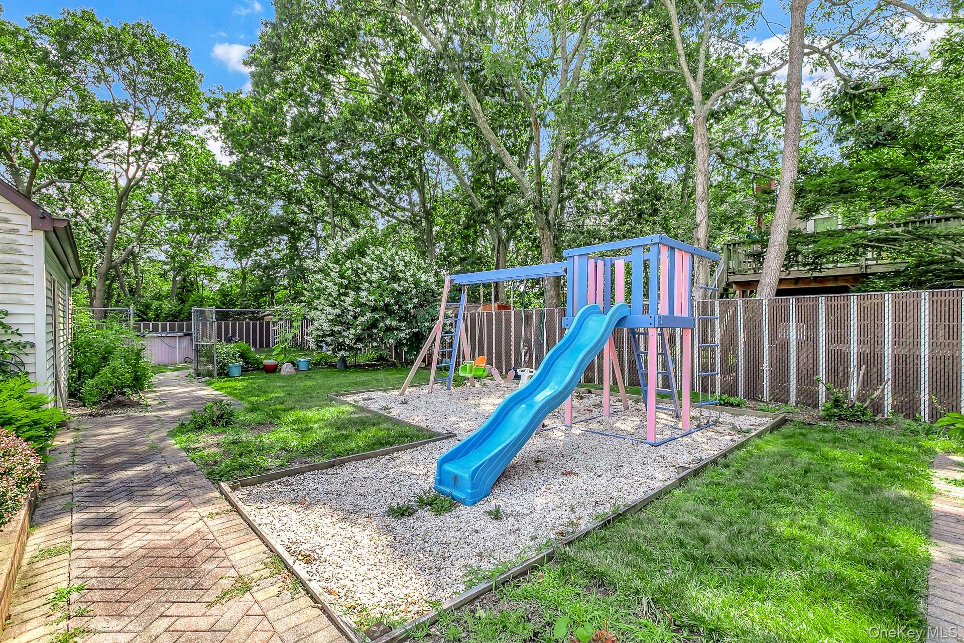 17 Victory Avenue – For Sale photo 32