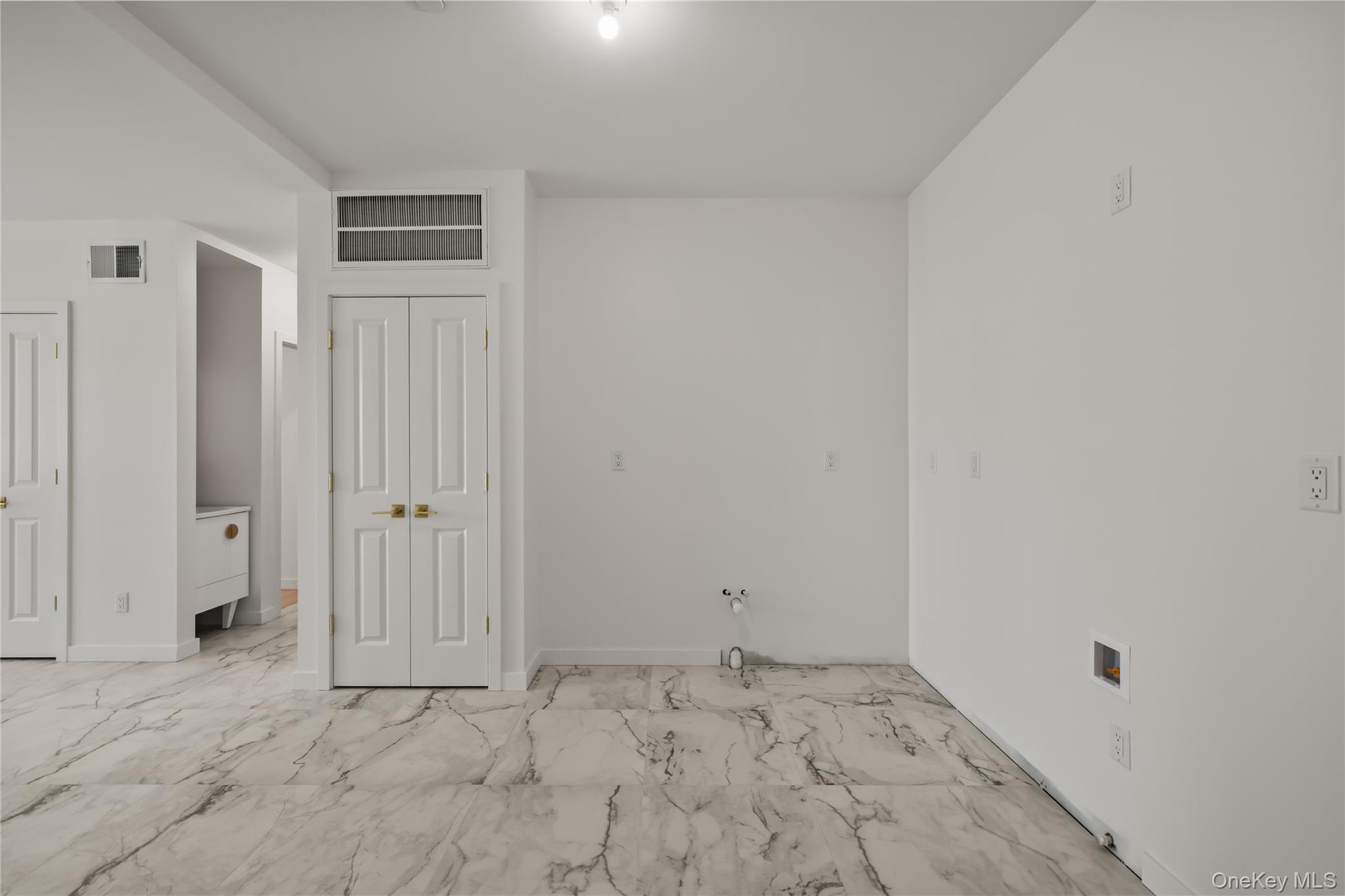 41 Saddle River Road, Unit 202 photo 43